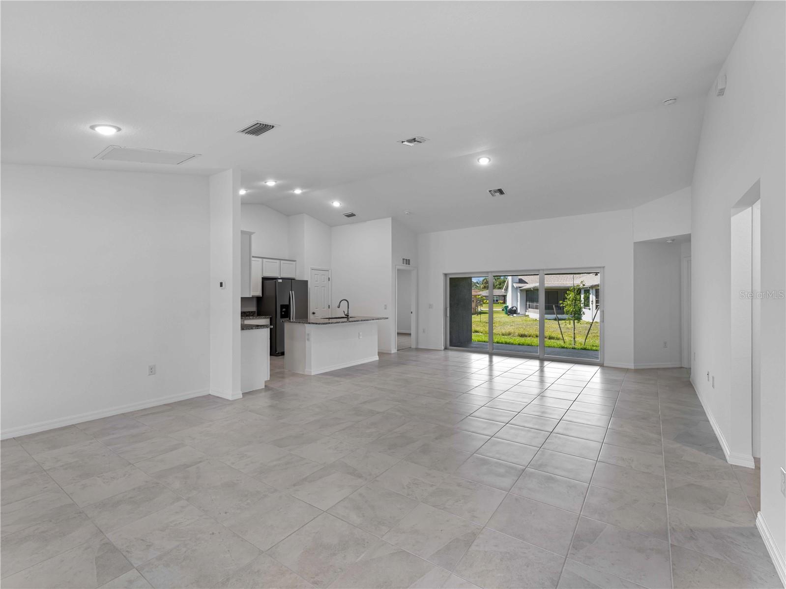 Image 14 of 48 For 22376 Blanchard Avenue