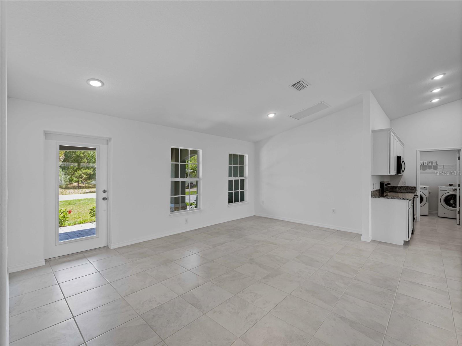 Image 16 of 48 For 22376 Blanchard Avenue