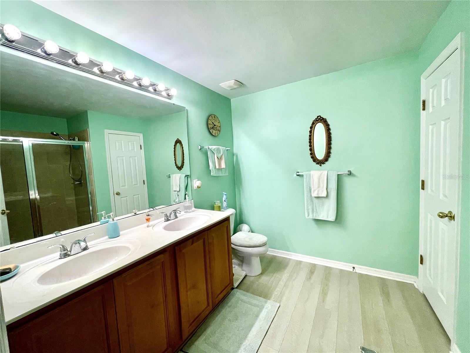 Image 24 of 52 For 13170 Pembroke Circle N