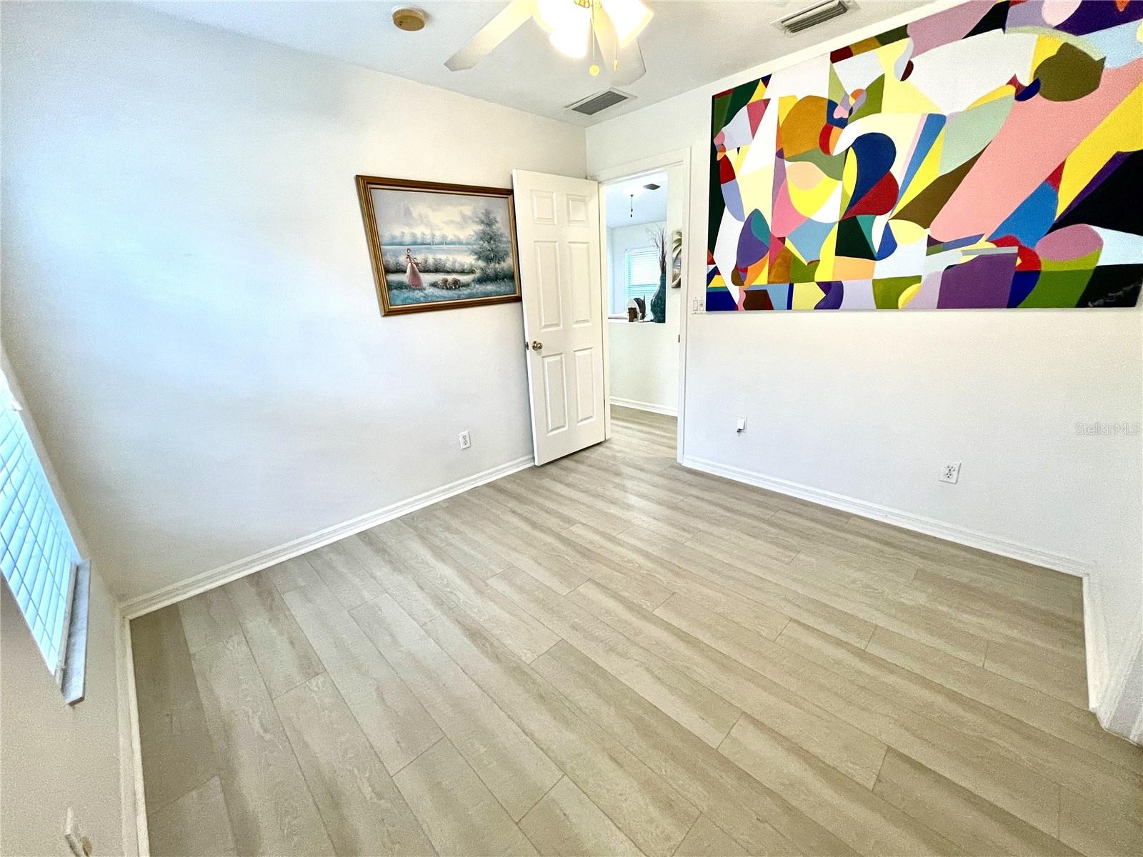 Image 34 of 52 For 13170 Pembroke Circle N
