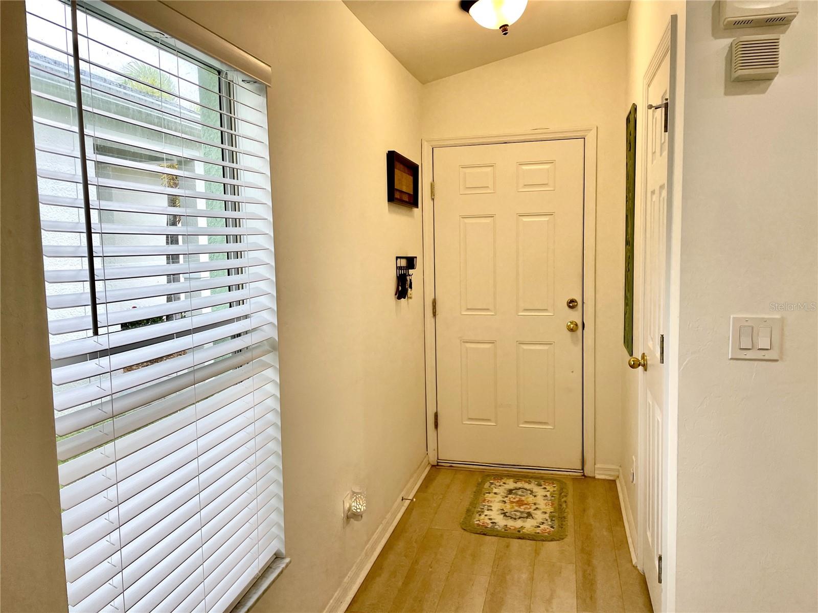 Image 4 of 52 For 13170 Pembroke Circle N