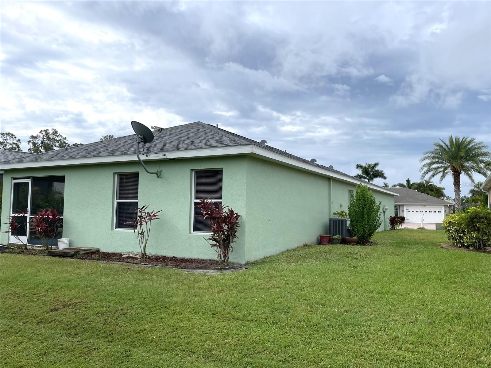 Image 45 of 52 For 13170 Pembroke Circle N