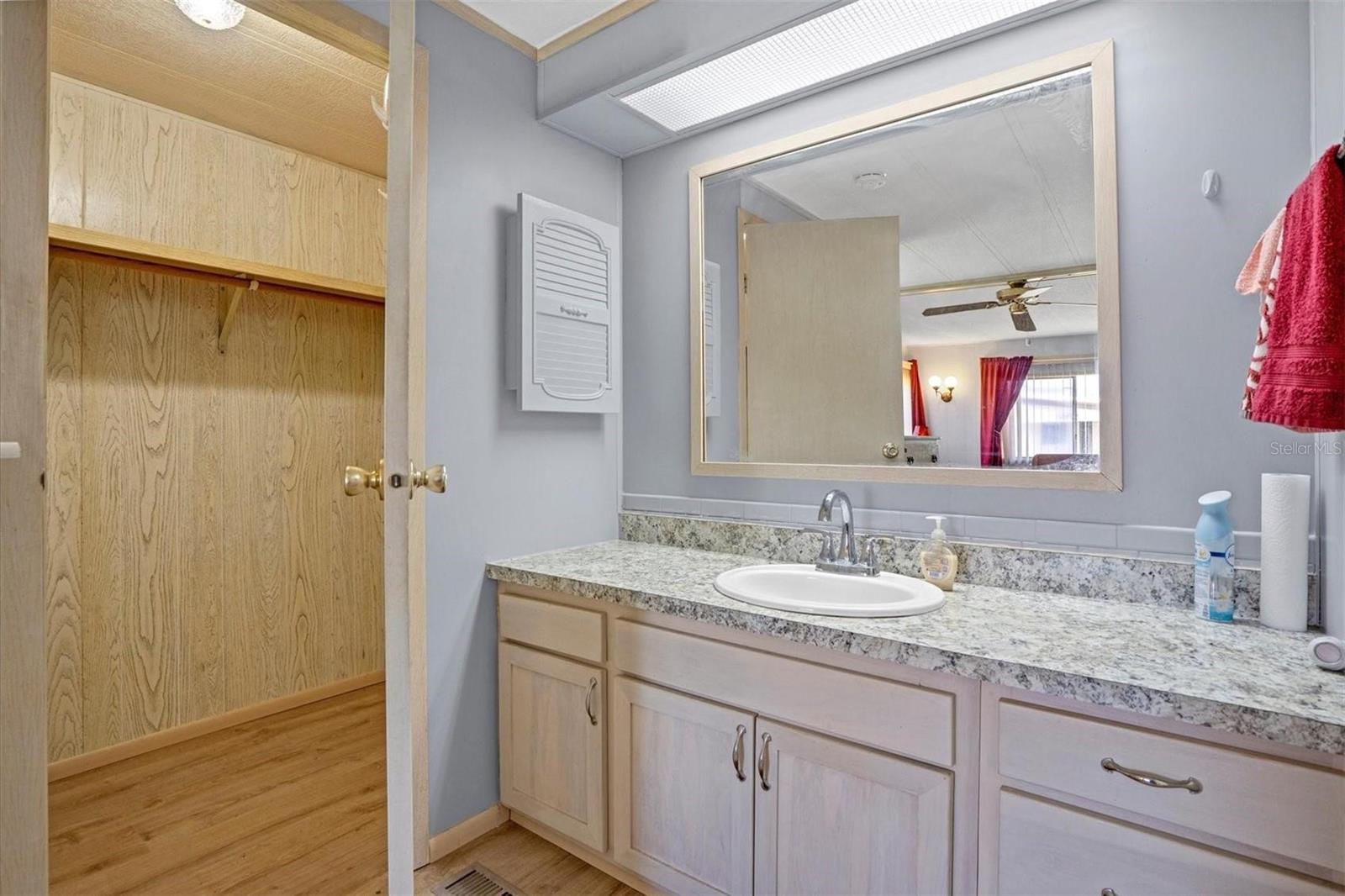 Image 17 of 46 For 27940 Leatherwood Circle