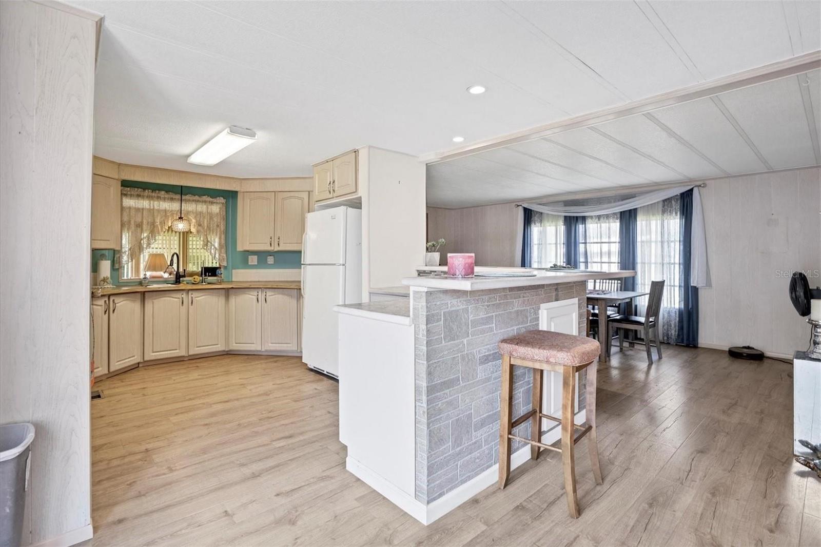 Image 3 of 46 For 27940 Leatherwood Circle