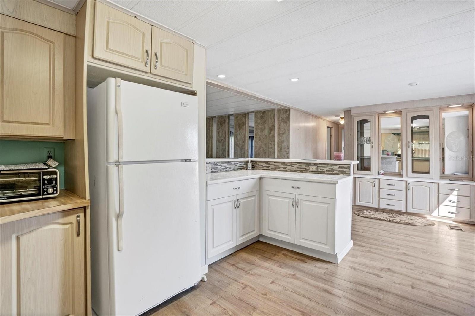 Image 8 of 46 For 27940 Leatherwood Circle