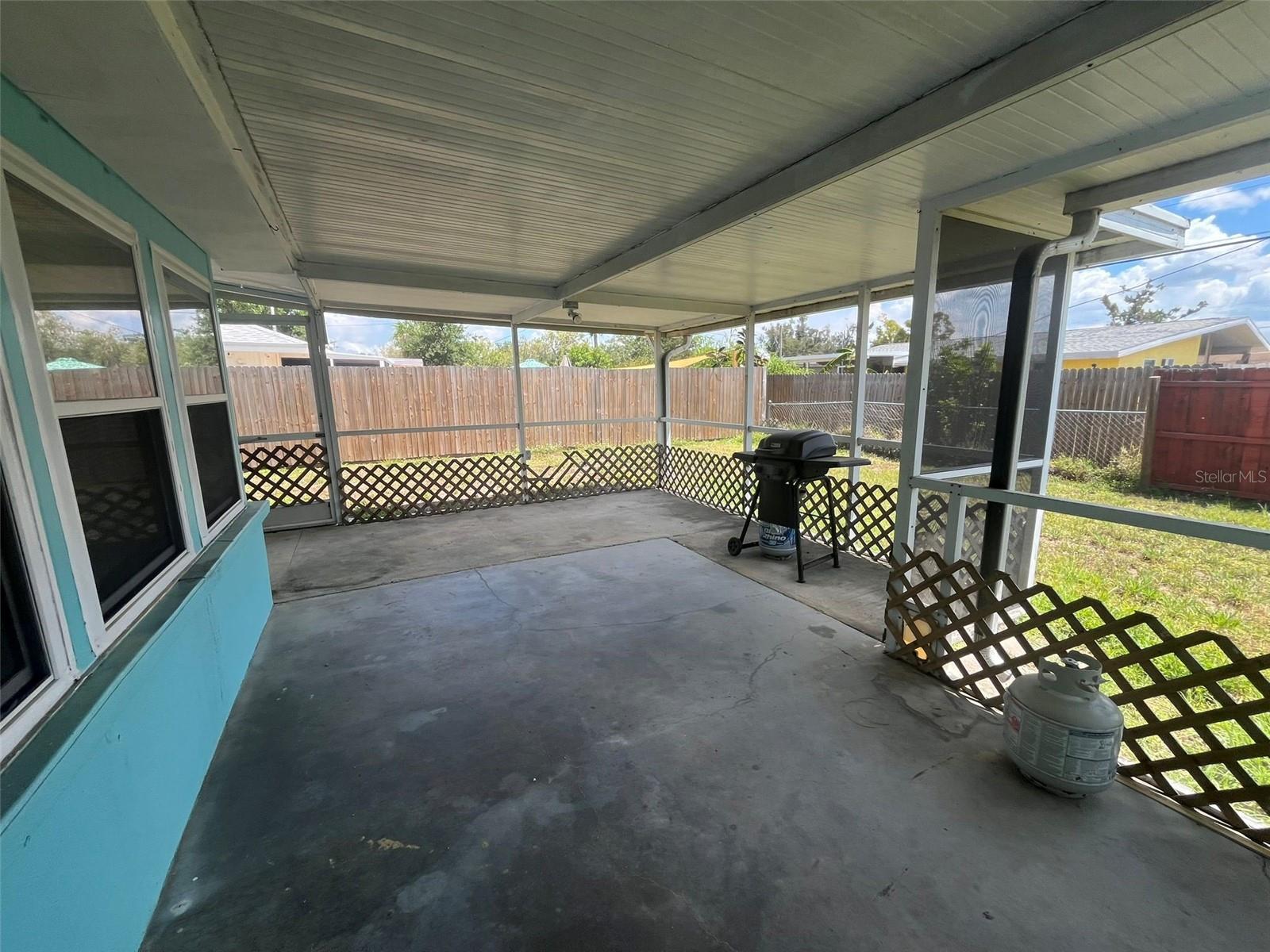 Image 11 of 11 For 6268 Freemont Street