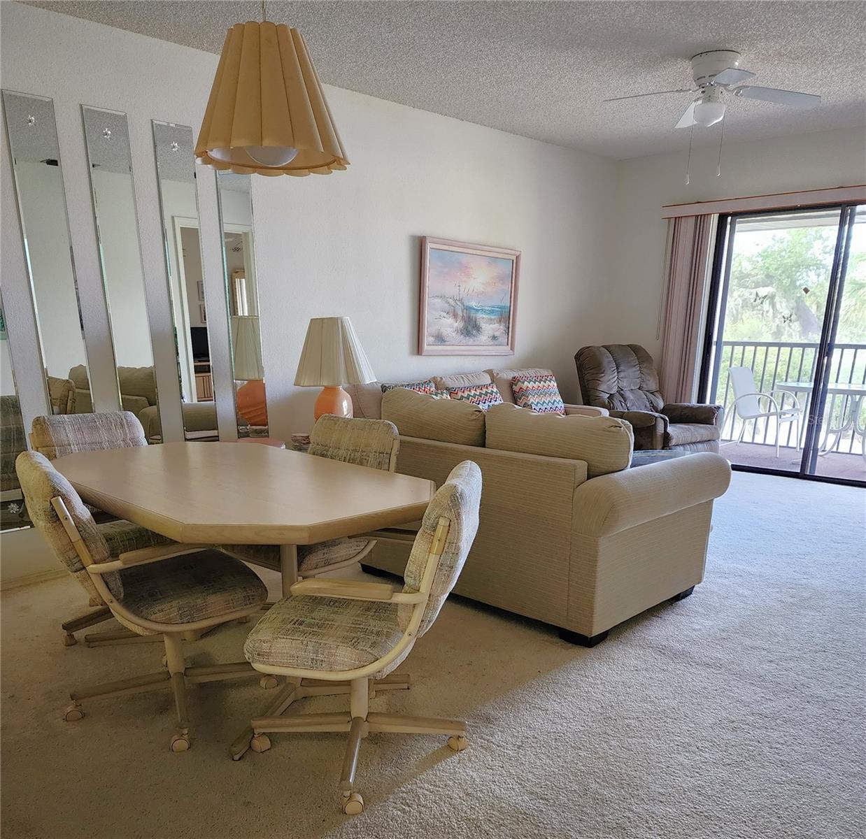 Image 3 of 24 For 4056 Oakview Drive E10