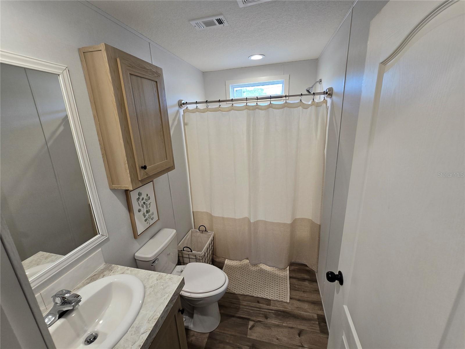 Image 15 of 20 For 15431 Orangeade Drive