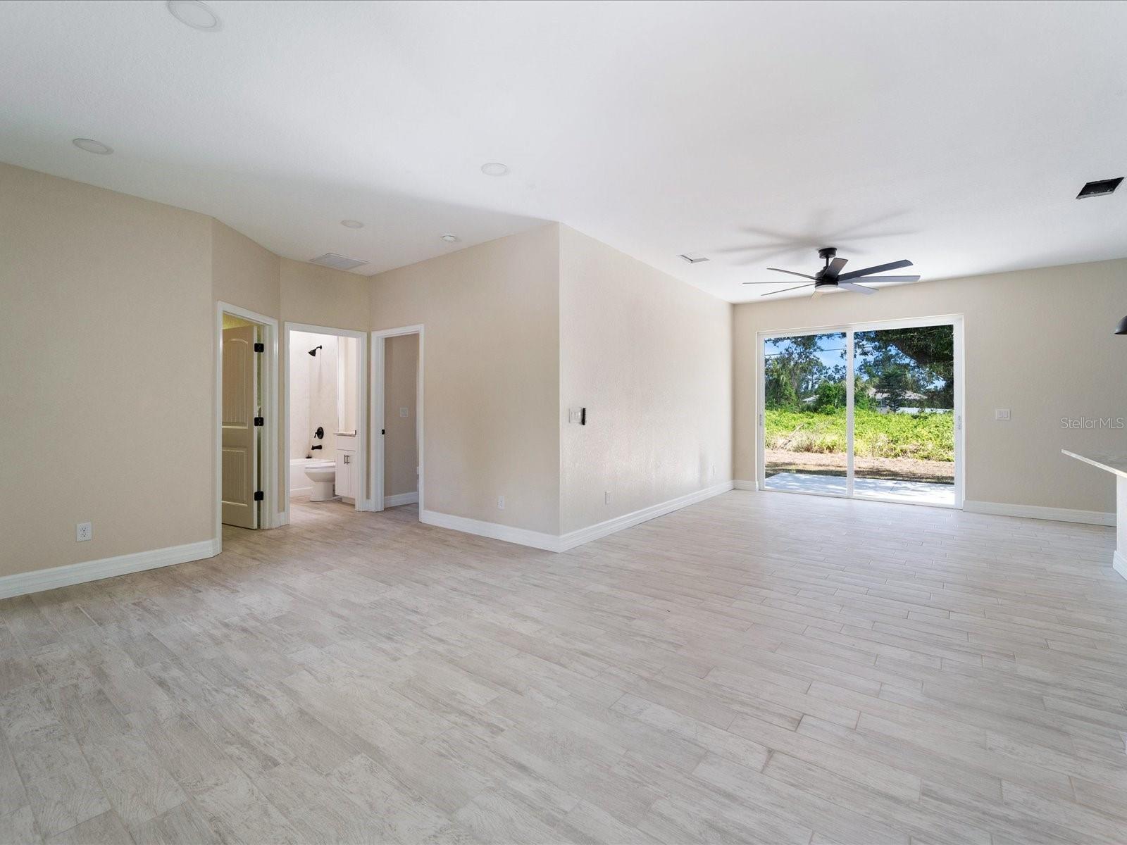 Image 4 of 30 For 8849 Attalla Avenue