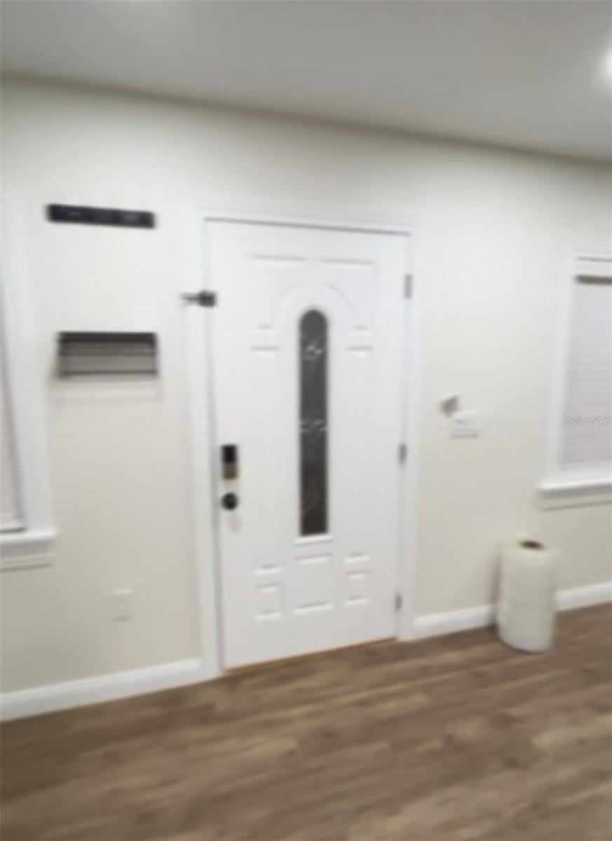 Image 3 of 17 For 22212 Lockport Avenue