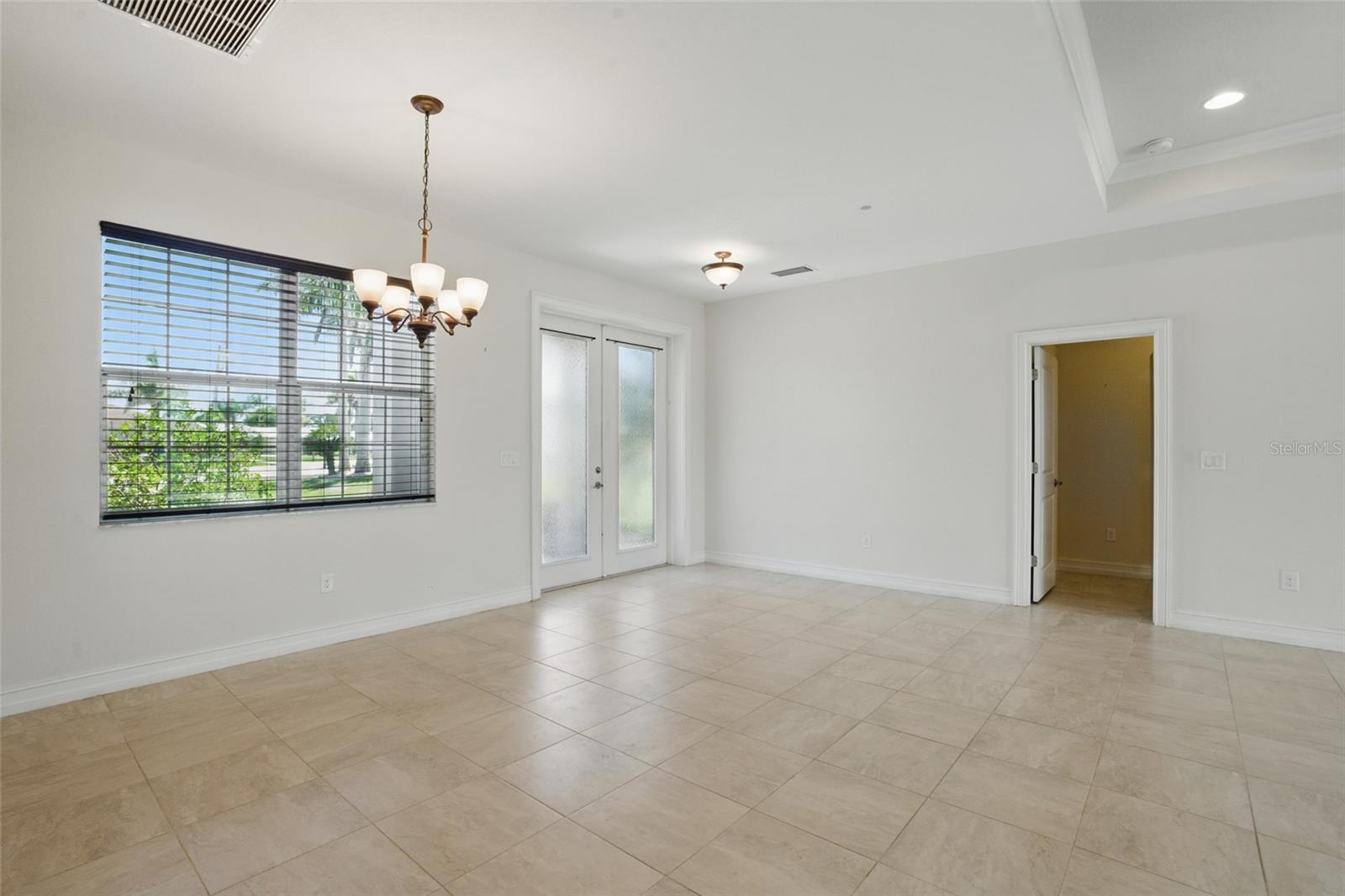 Image 10 of 57 For 7505 Carissa