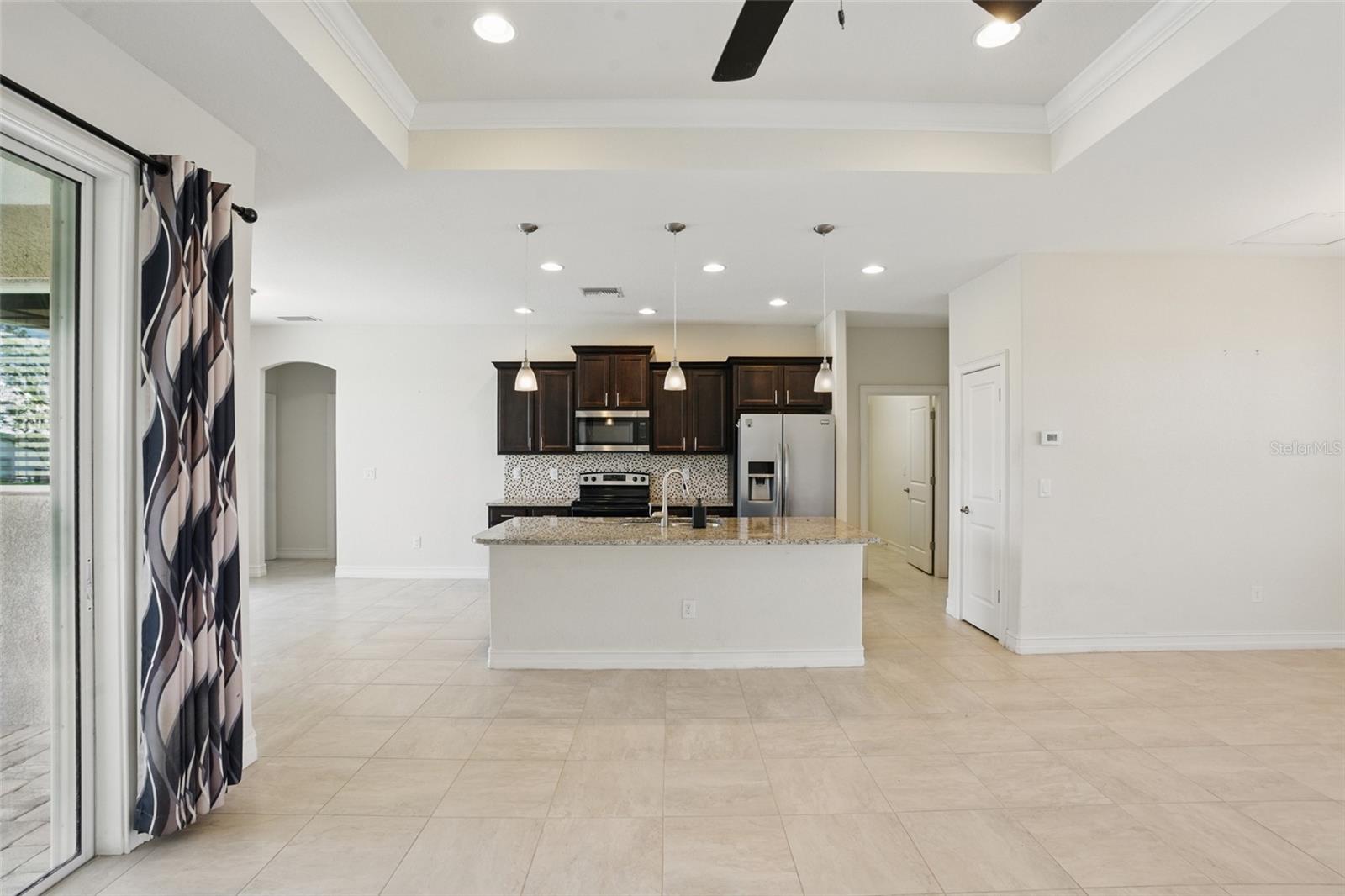 Image 14 of 57 For 7505 Carissa