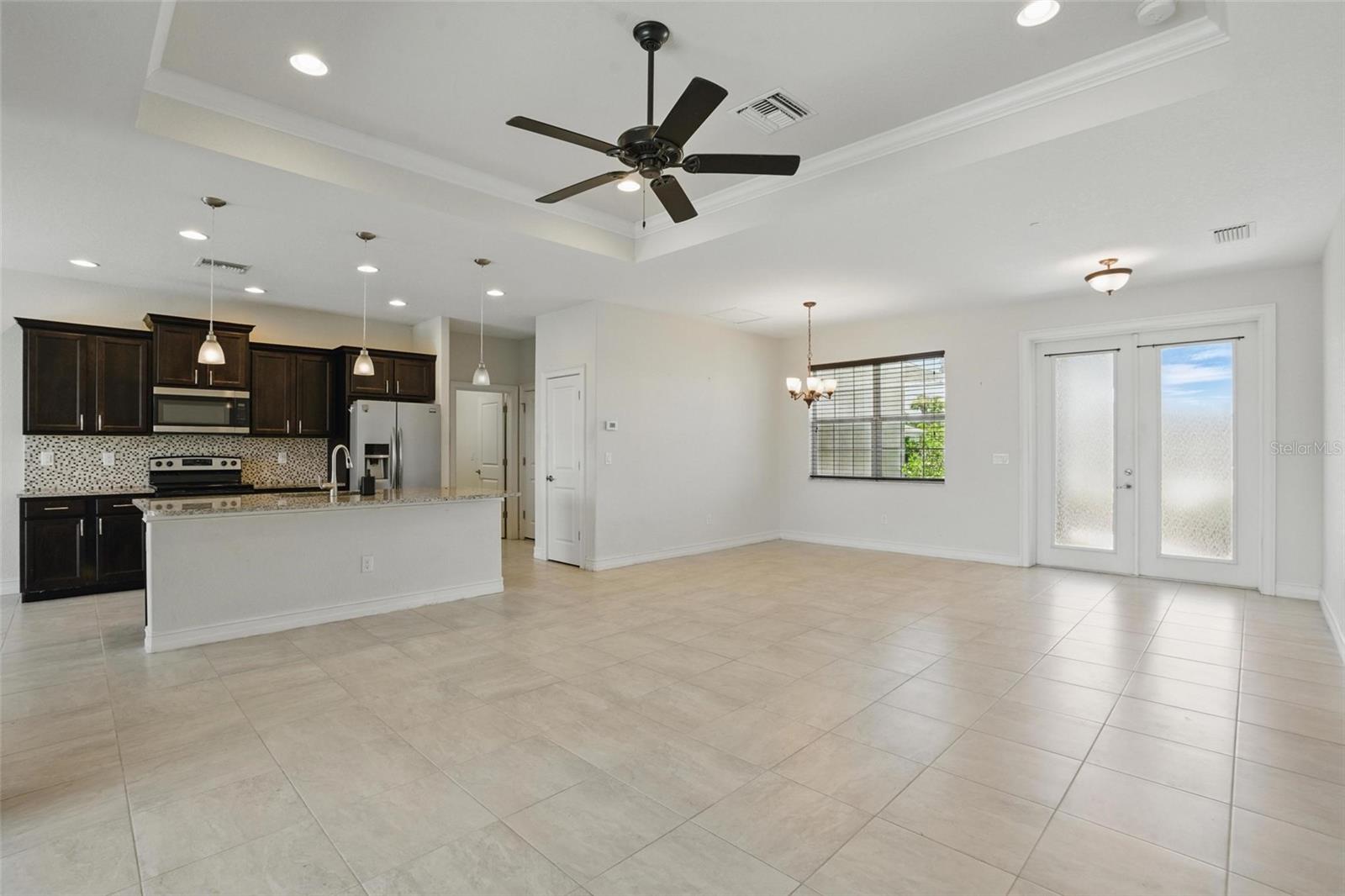 Image 15 of 57 For 7505 Carissa