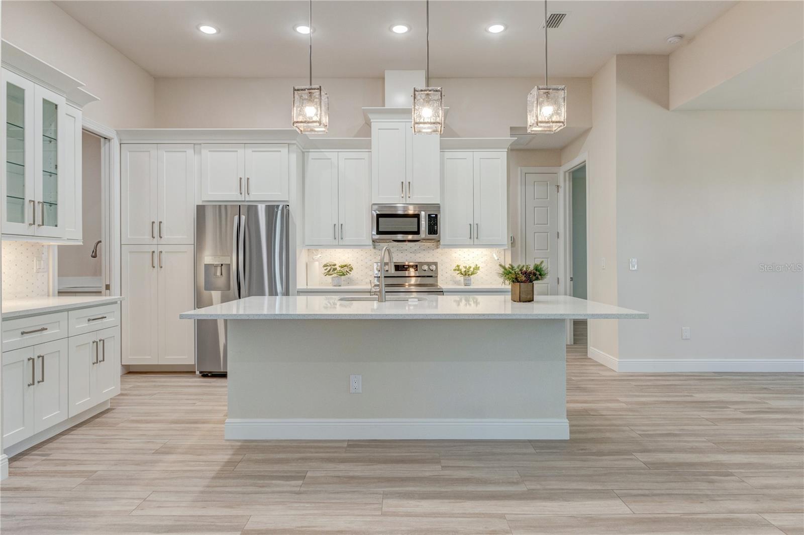 Image 13 of 59 For 2955 Carmela Avenue