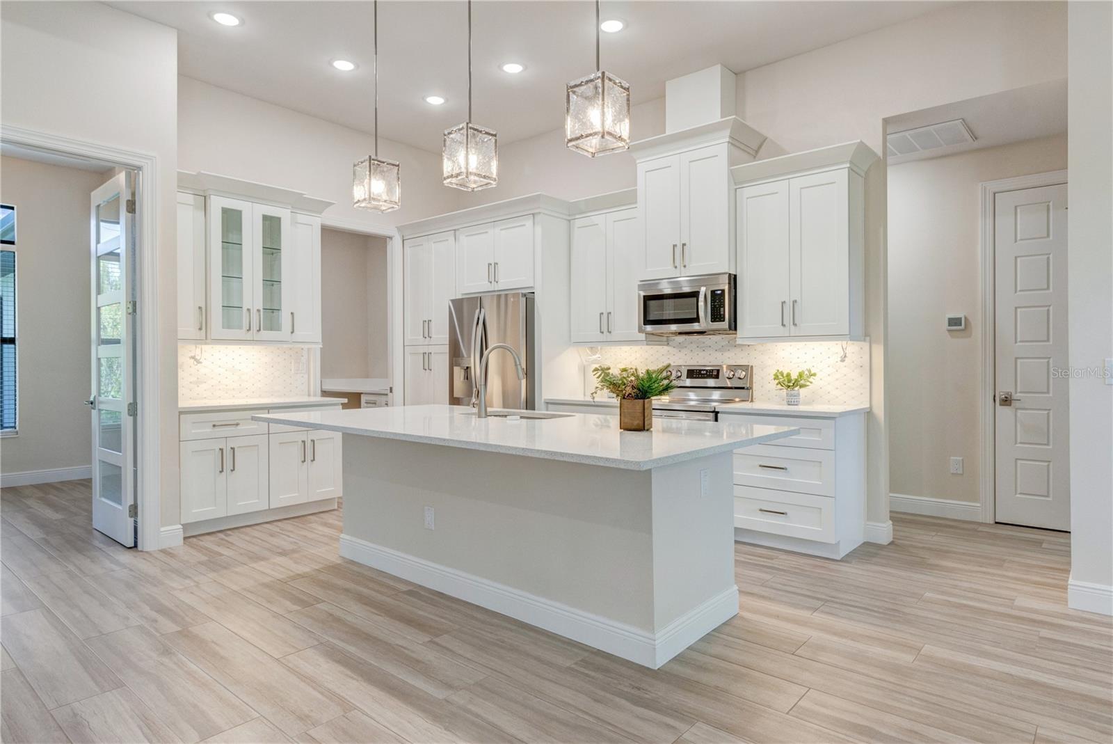 Image 14 of 59 For 2955 Carmela Avenue