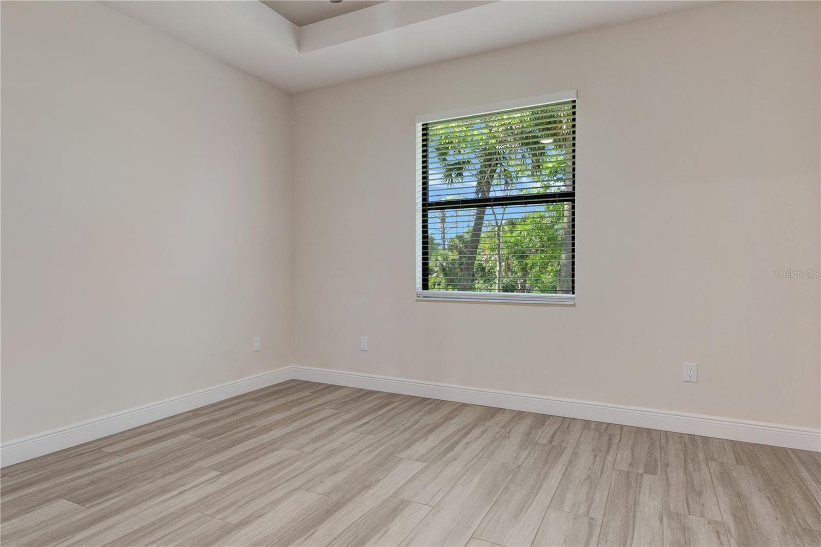 Image 33 of 59 For 2955 Carmela Avenue