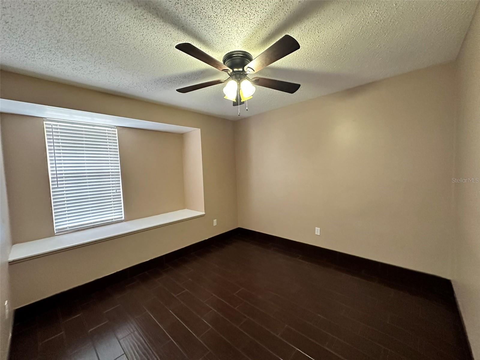 Image 9 of 13 For 1225 Armsdale Avenue