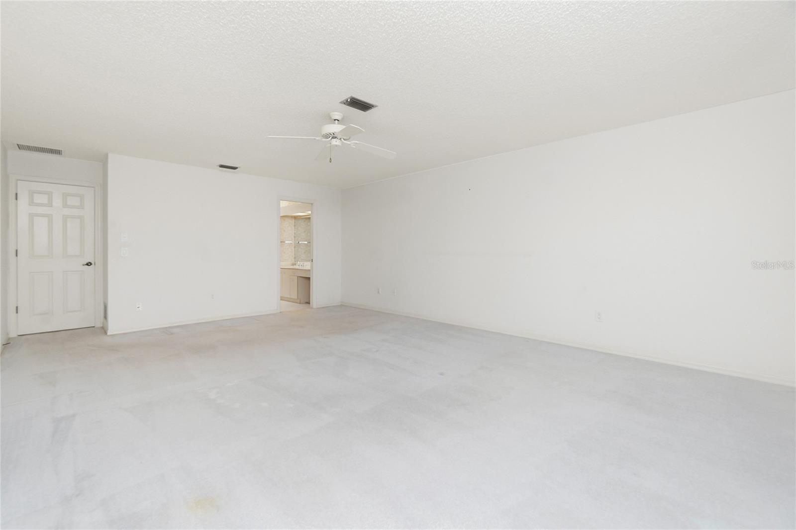 Image 24 of 47 For 11453 Courtney Drive