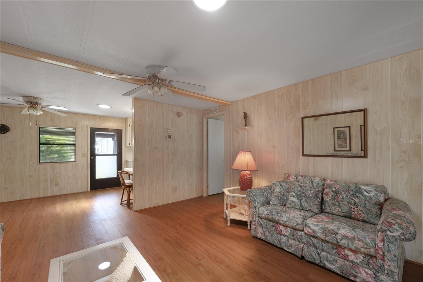 Image 10 of 89 For 2100 Kings Highway 524