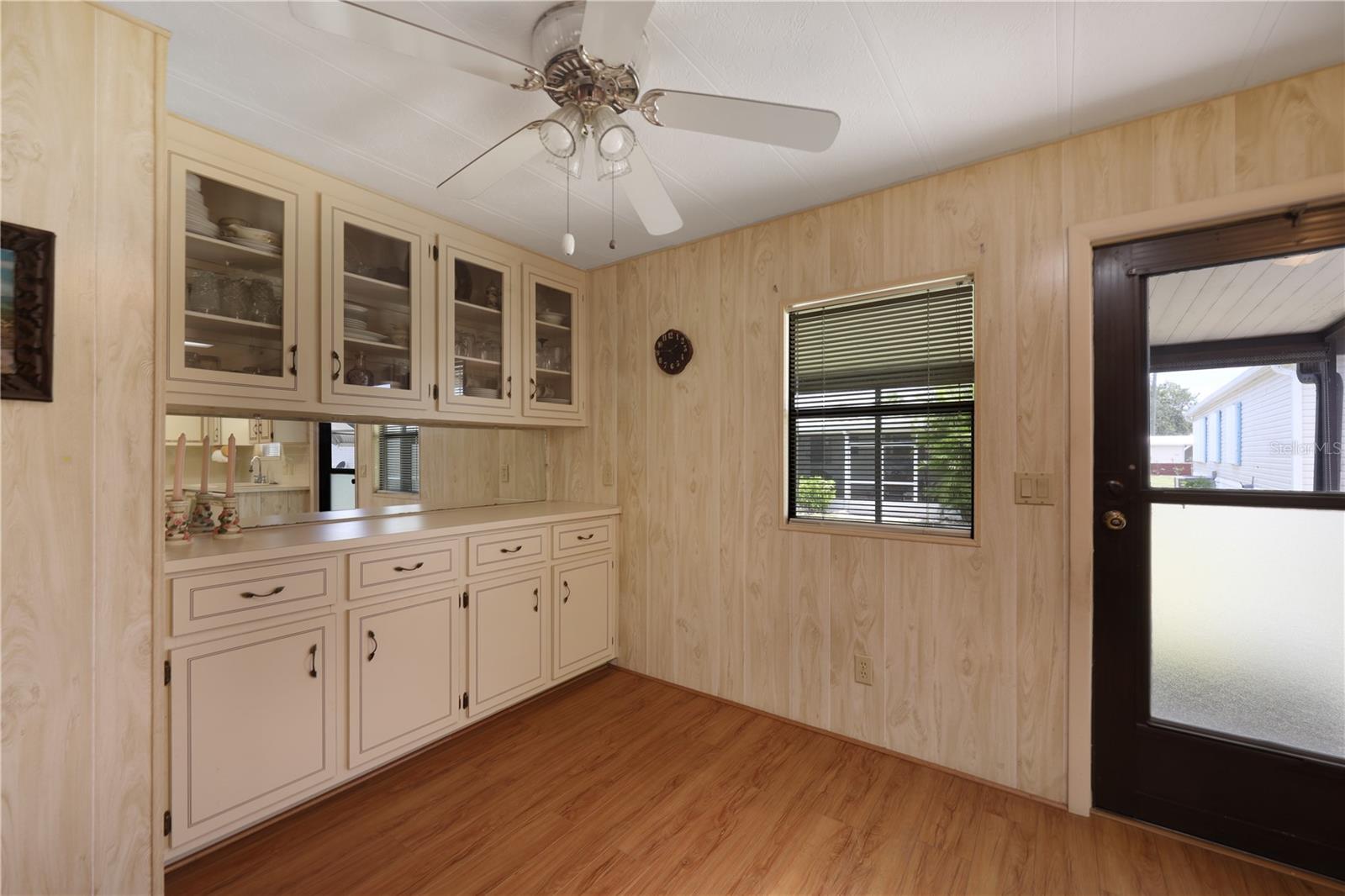 Image 13 of 89 For 2100 Kings Highway 524