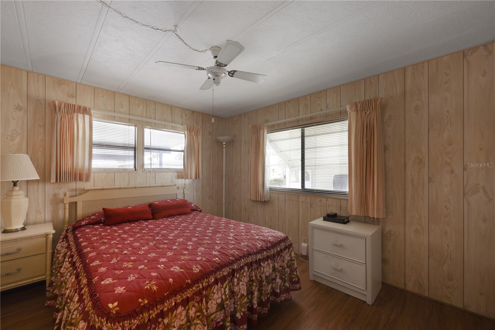 Image 18 of 89 For 2100 Kings Highway 524