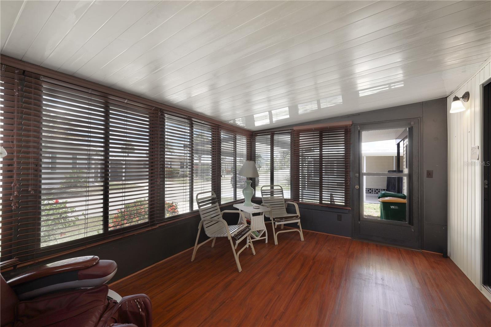 Image 4 of 89 For 2100 Kings Highway 524