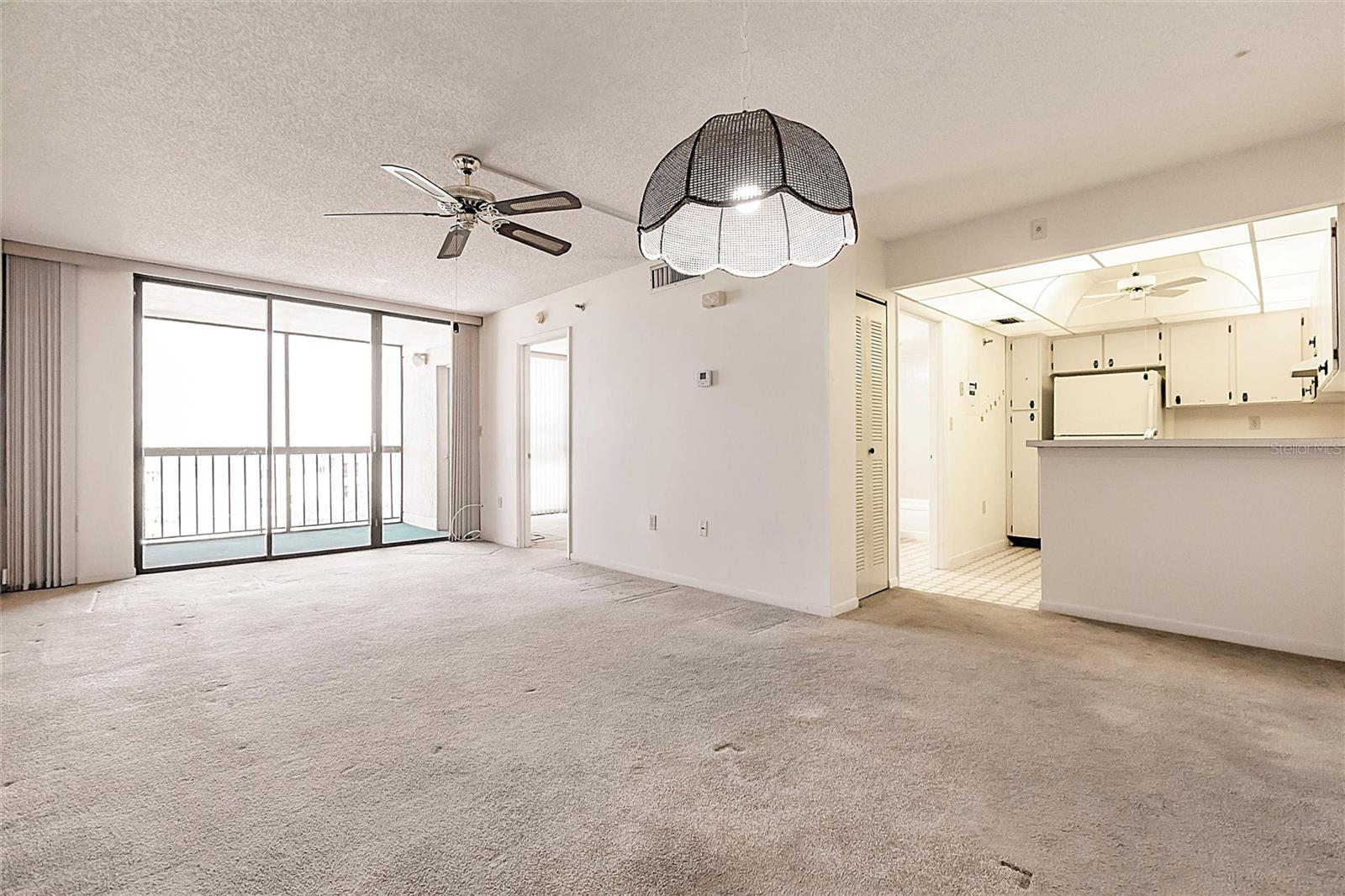 Image 3 of 27 For 21405 Olean Boulevard 508