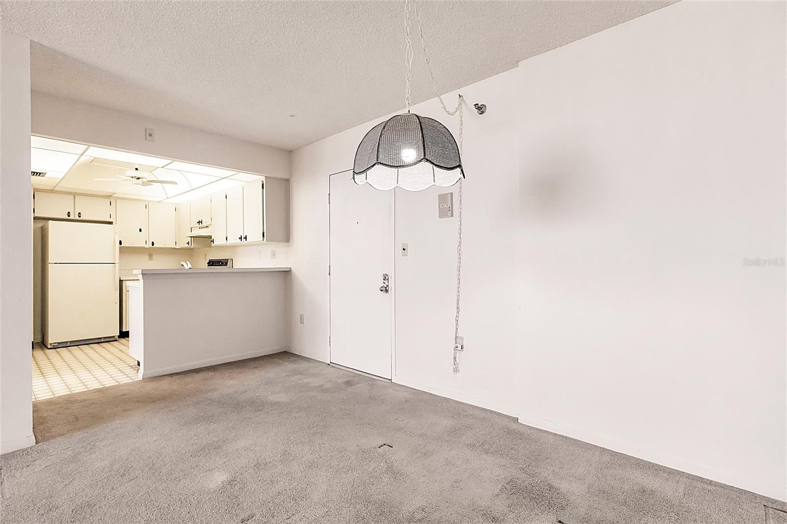 Image 6 of 27 For 21405 Olean Boulevard 508