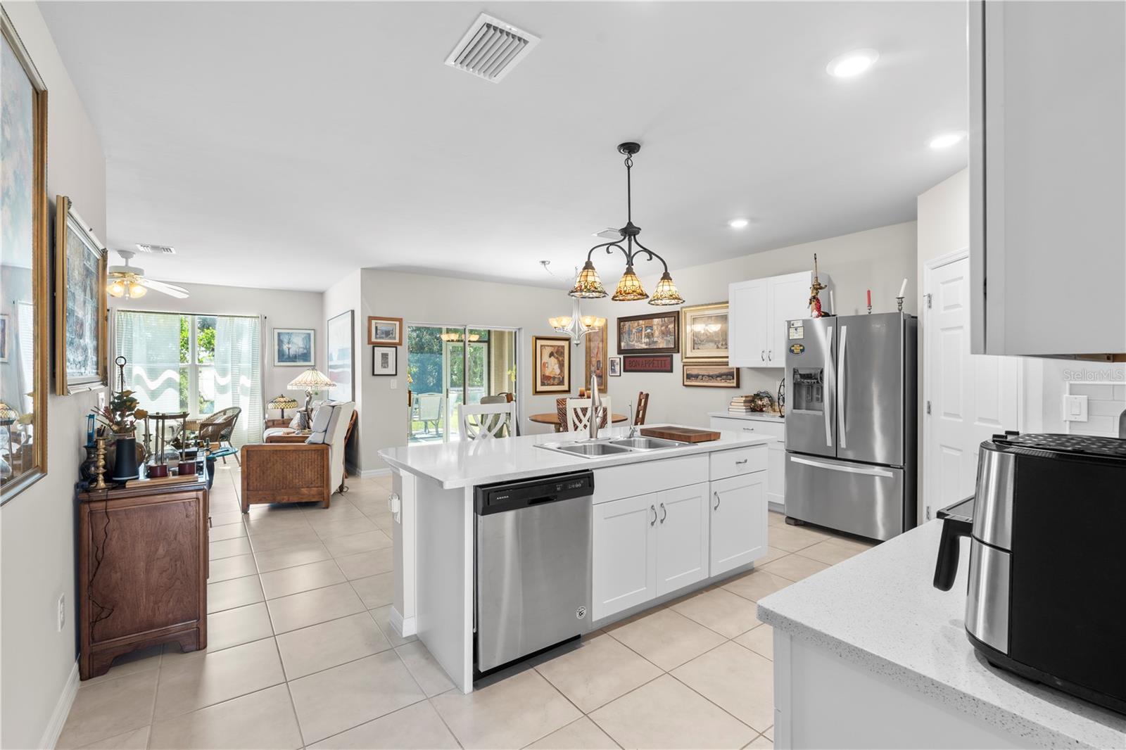 Image 16 of 50 For 25312 Lenox Circle