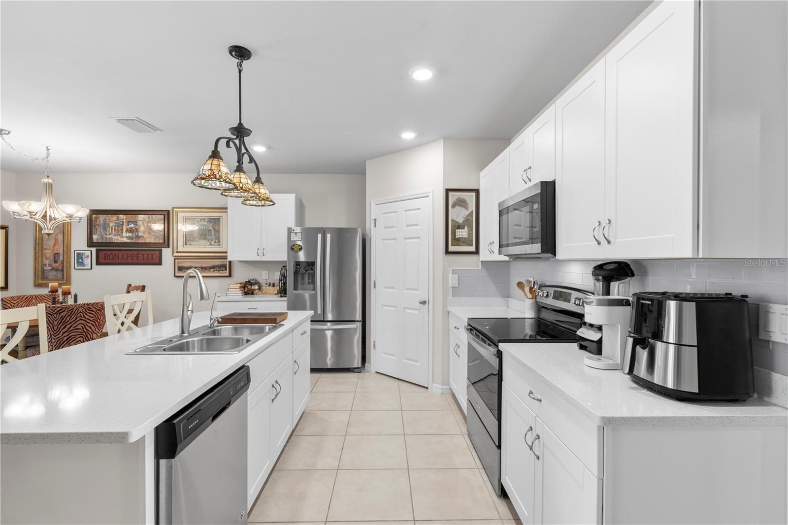 Image 17 of 50 For 25312 Lenox Circle