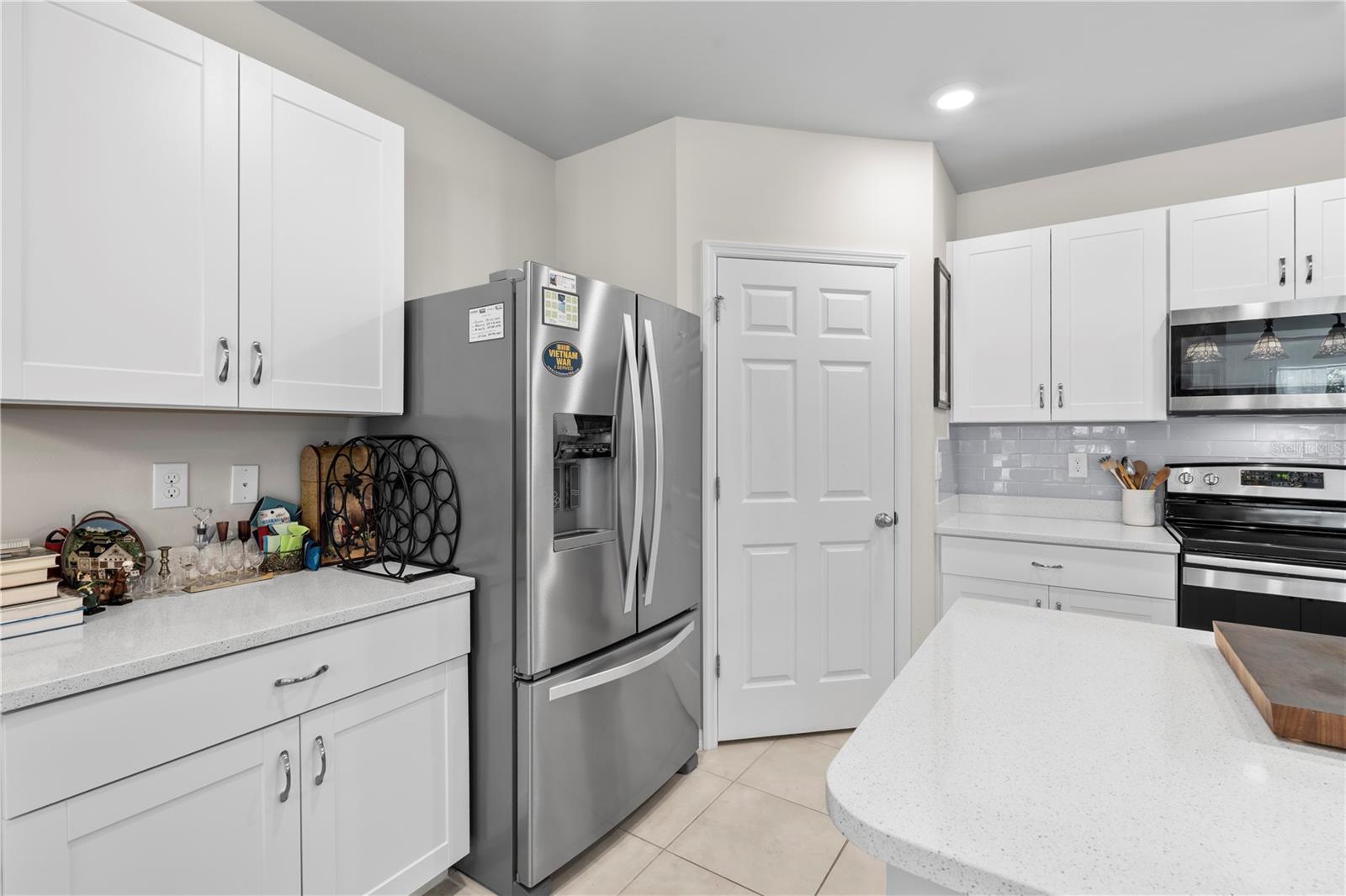 Image 20 of 50 For 25312 Lenox Circle
