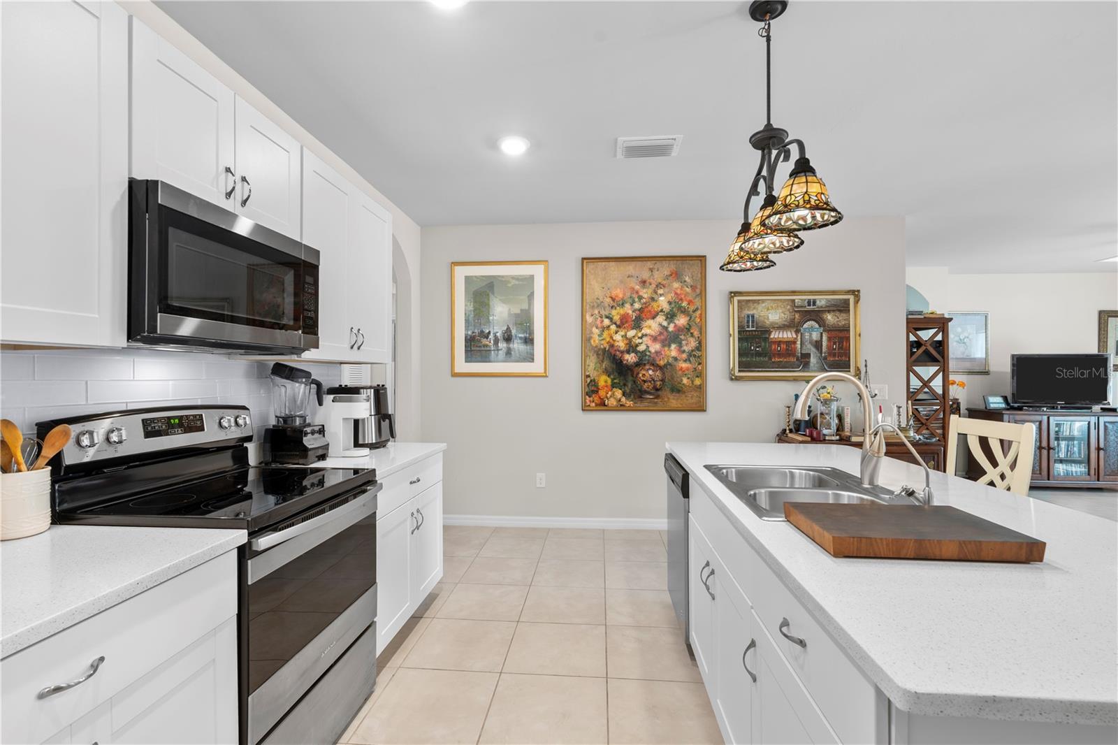 Image 21 of 50 For 25312 Lenox Circle