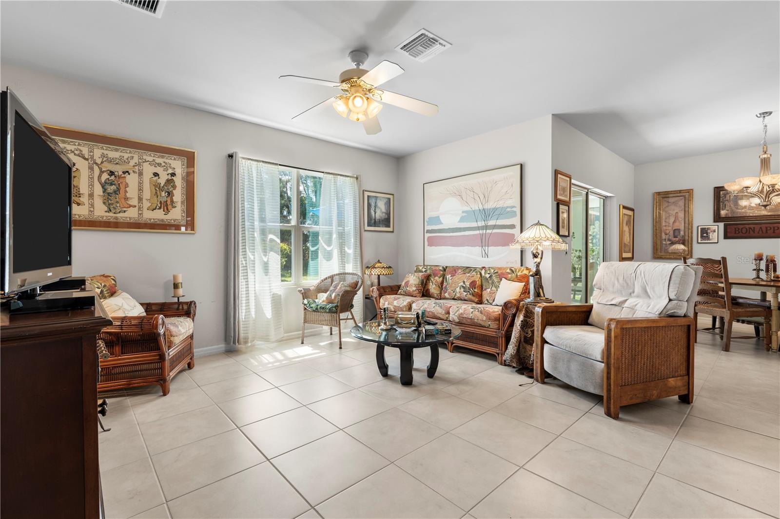 Image 26 of 50 For 25312 Lenox Circle