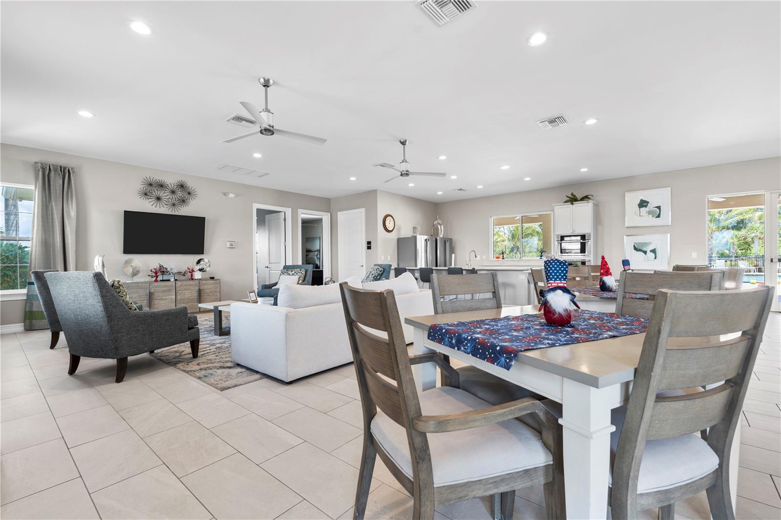 Image 38 of 50 For 25312 Lenox Circle