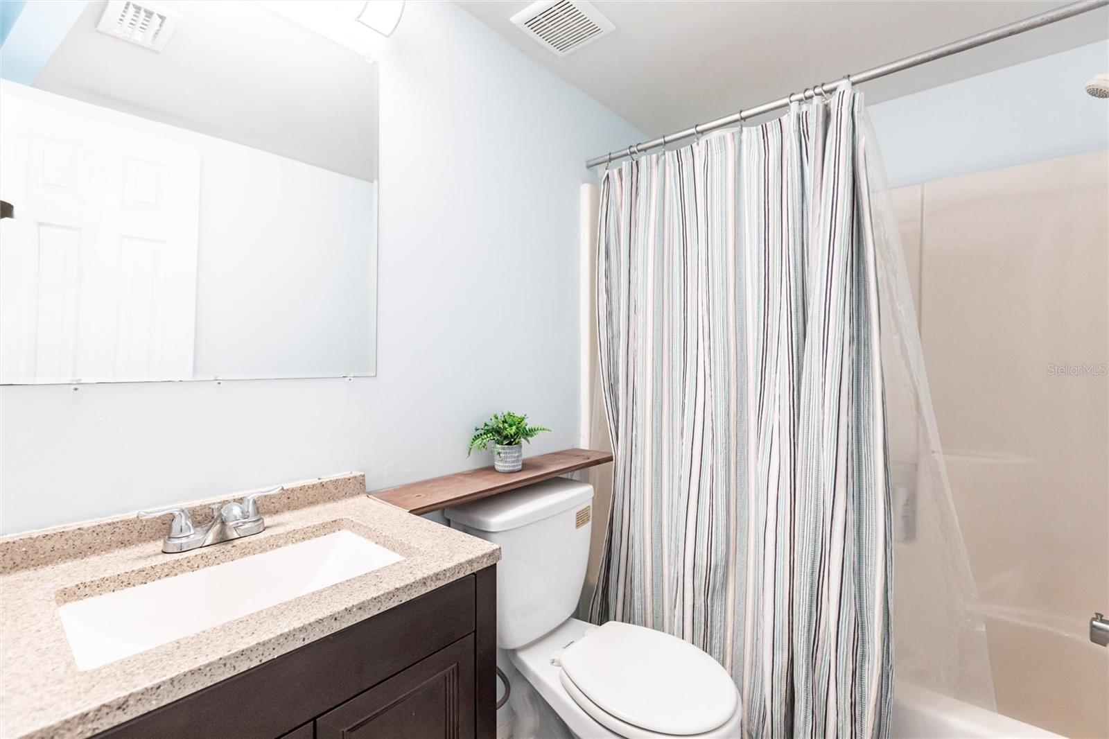 Image 18 of 49 For 3310 Loveland Boulevard 1808