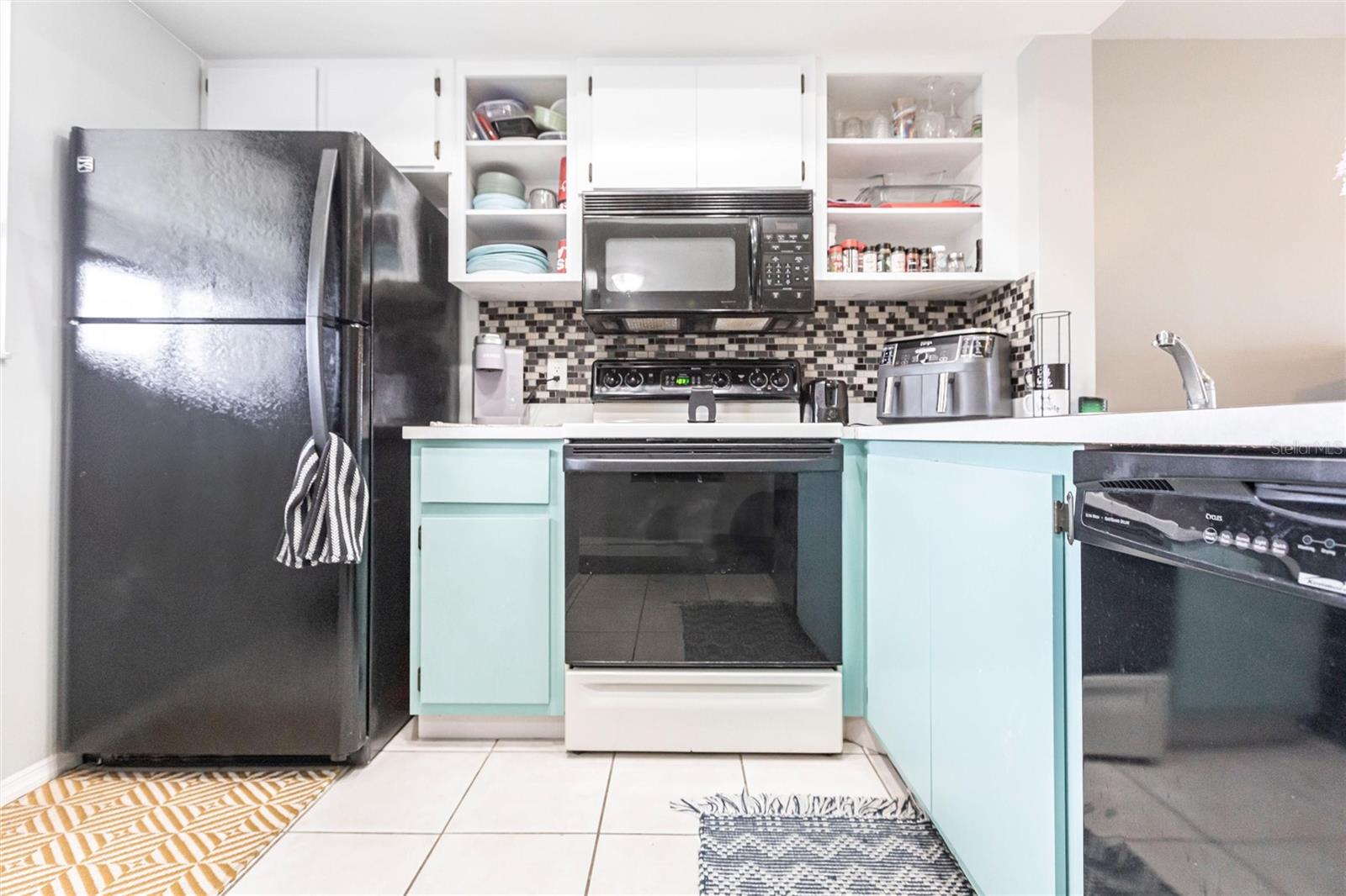 Image 4 of 49 For 3310 Loveland Boulevard 1808