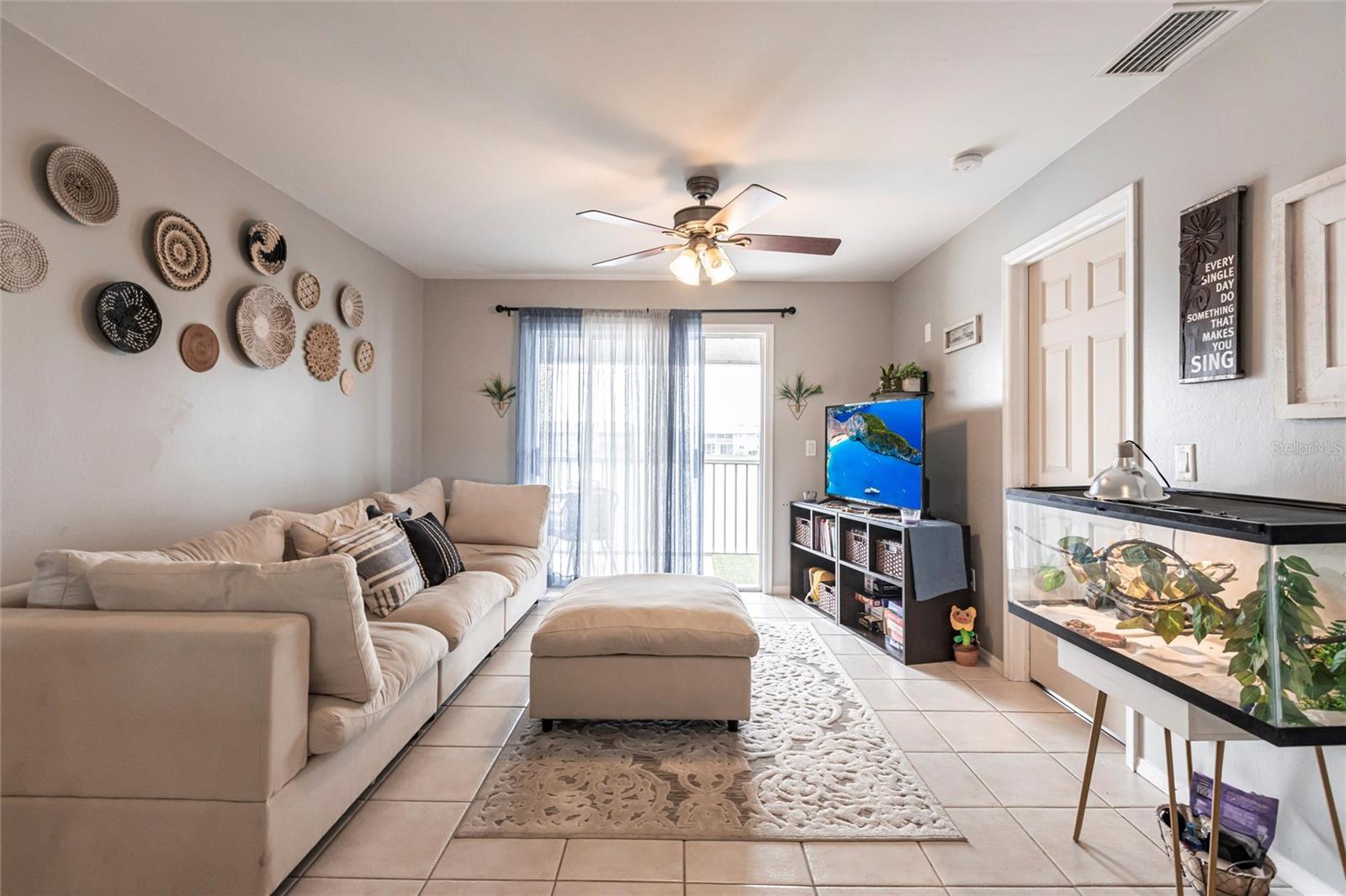 Image 5 of 49 For 3310 Loveland Boulevard 1808
