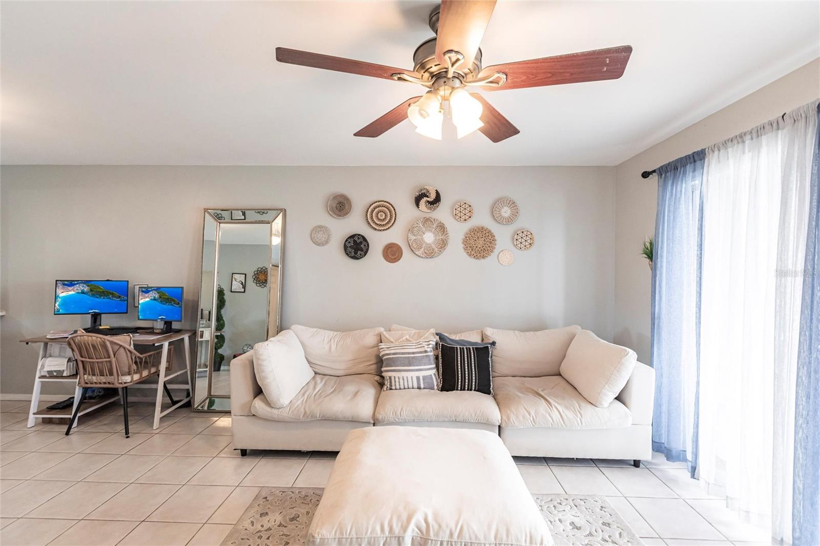 Image 7 of 49 For 3310 Loveland Boulevard 1808