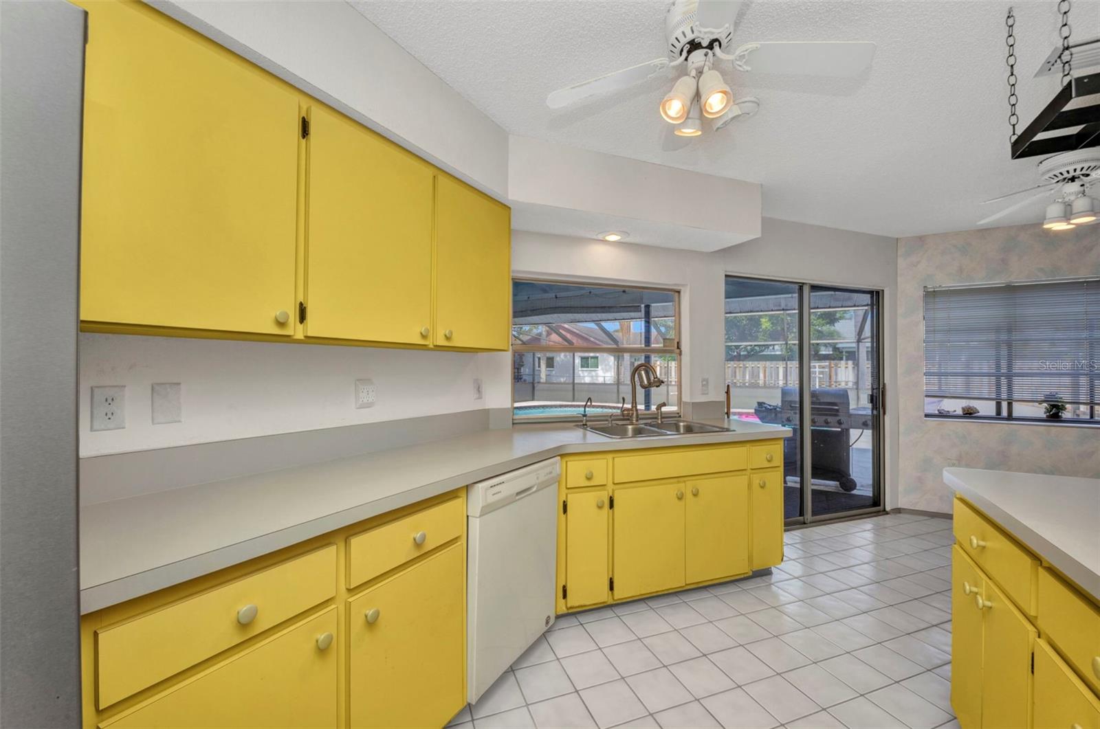 Image 11 of 48 For 6916 Rex Lane