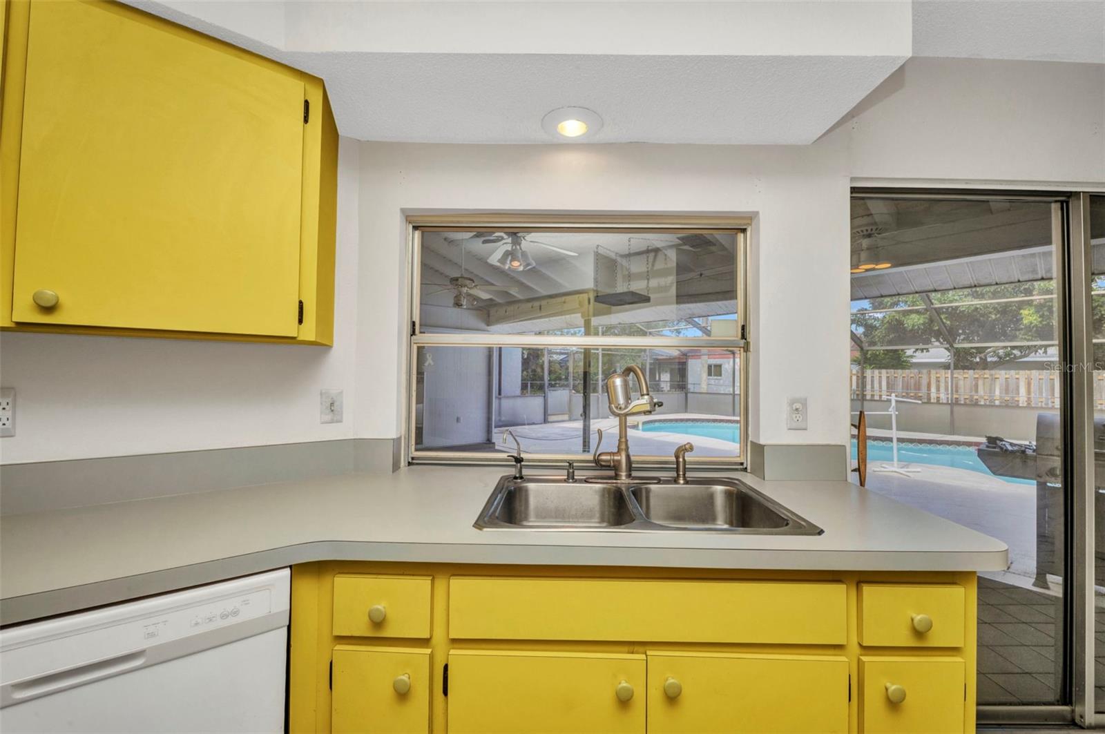 Image 12 of 48 For 6916 Rex Lane