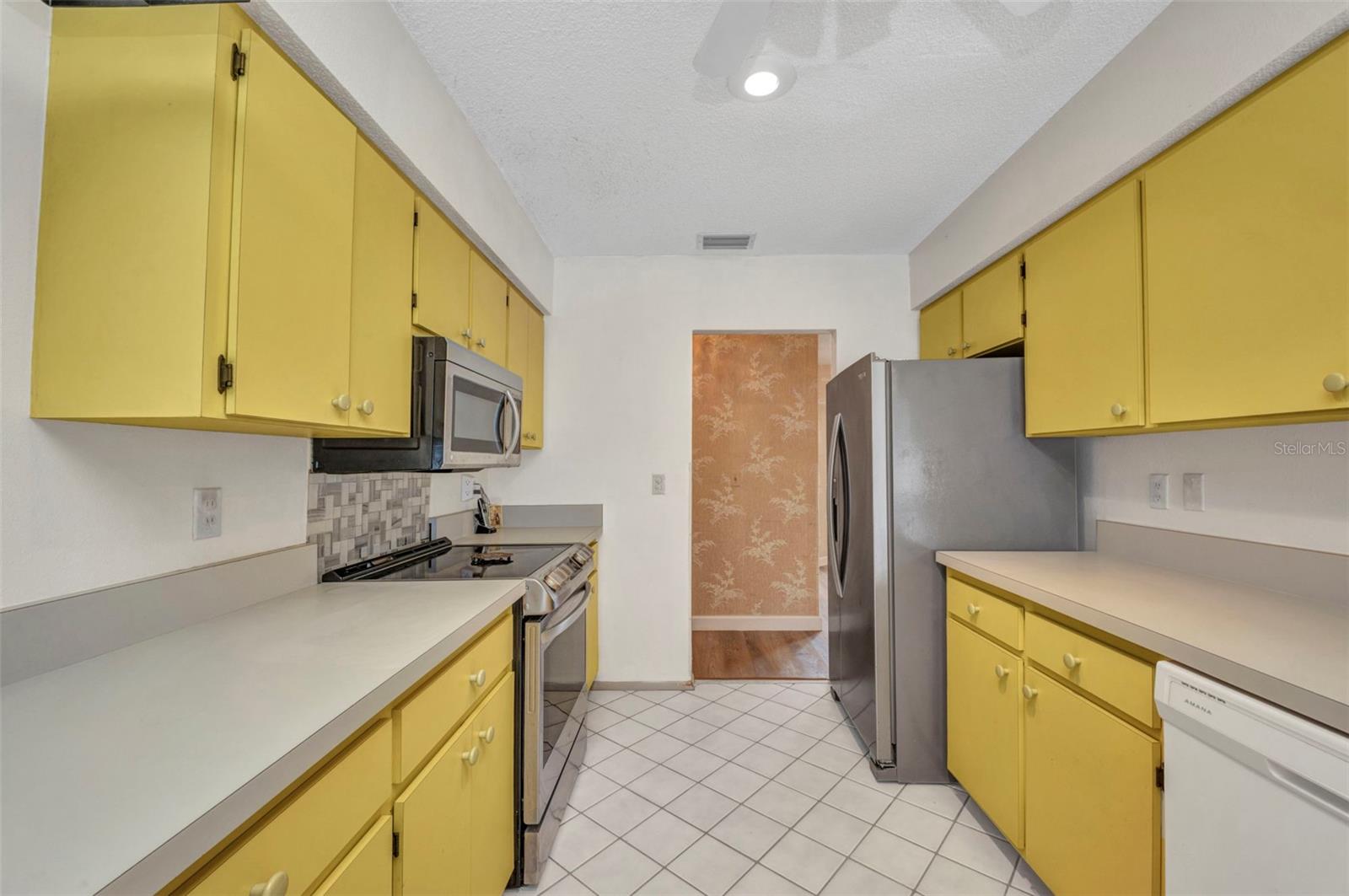 Image 16 of 48 For 6916 Rex Lane