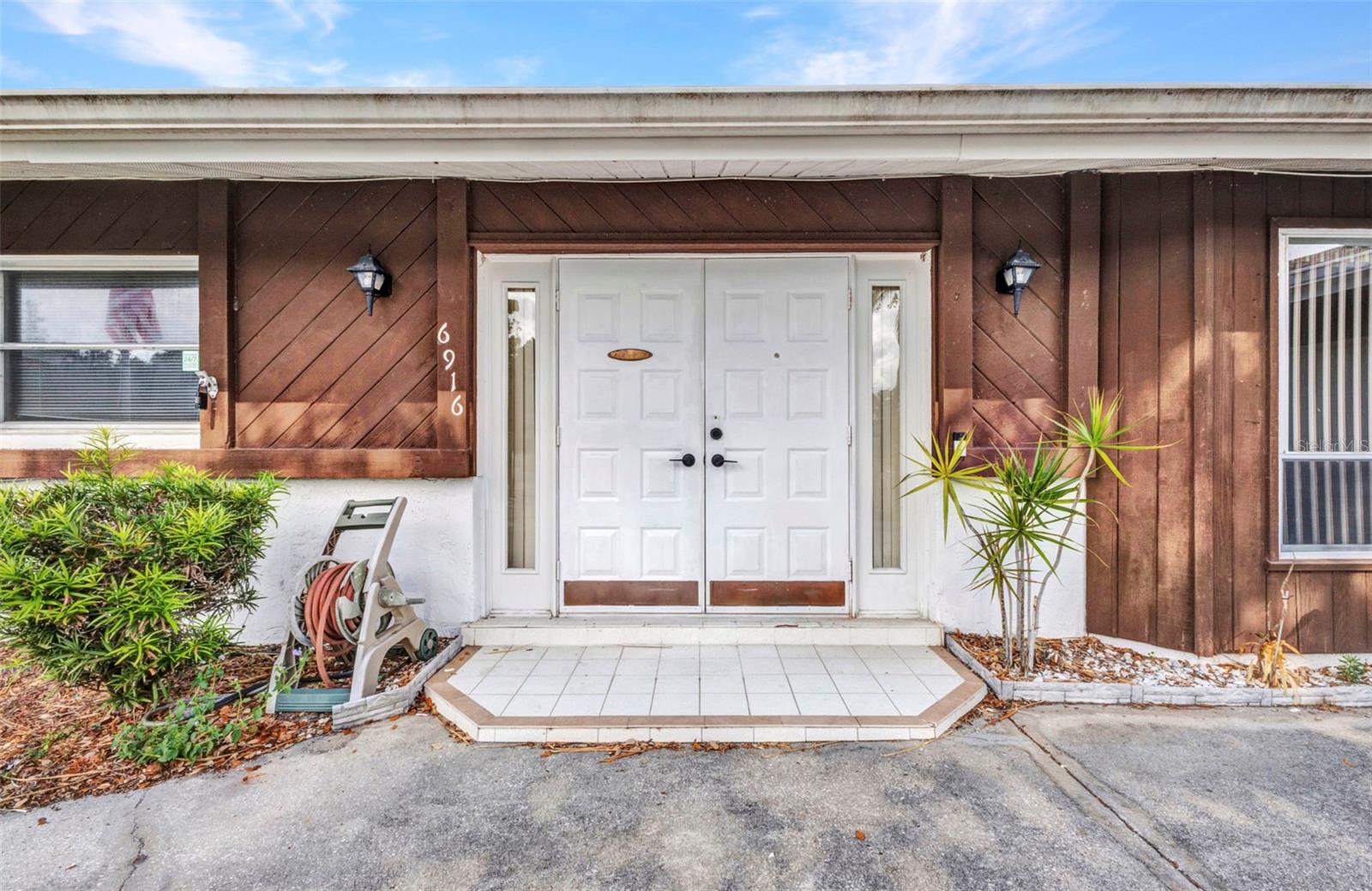 Image 4 of 48 For 6916 Rex Lane
