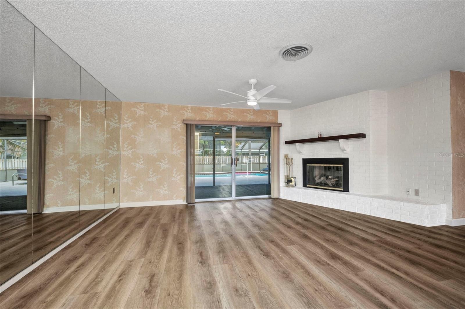 Image 5 of 48 For 6916 Rex Lane