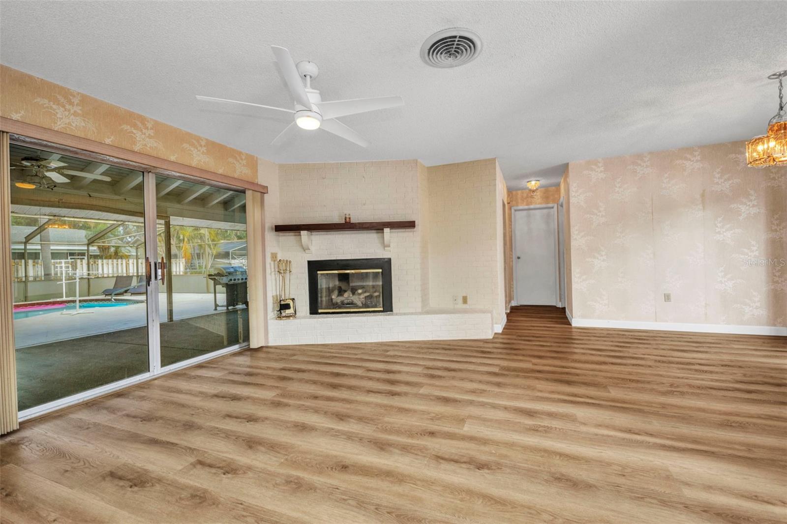 Image 7 of 48 For 6916 Rex Lane