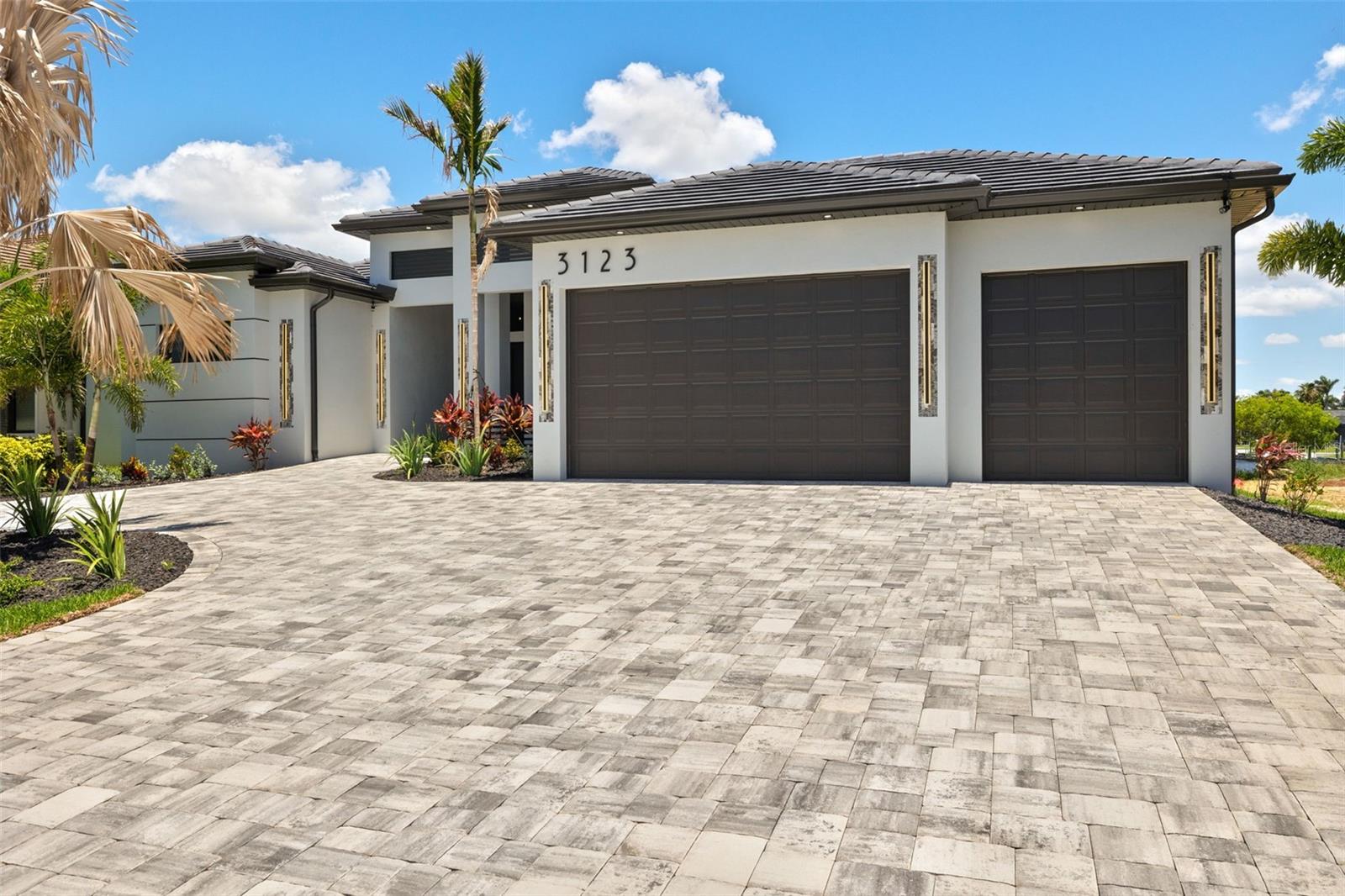 Image 3 of 46 For 3123 29th Avenue