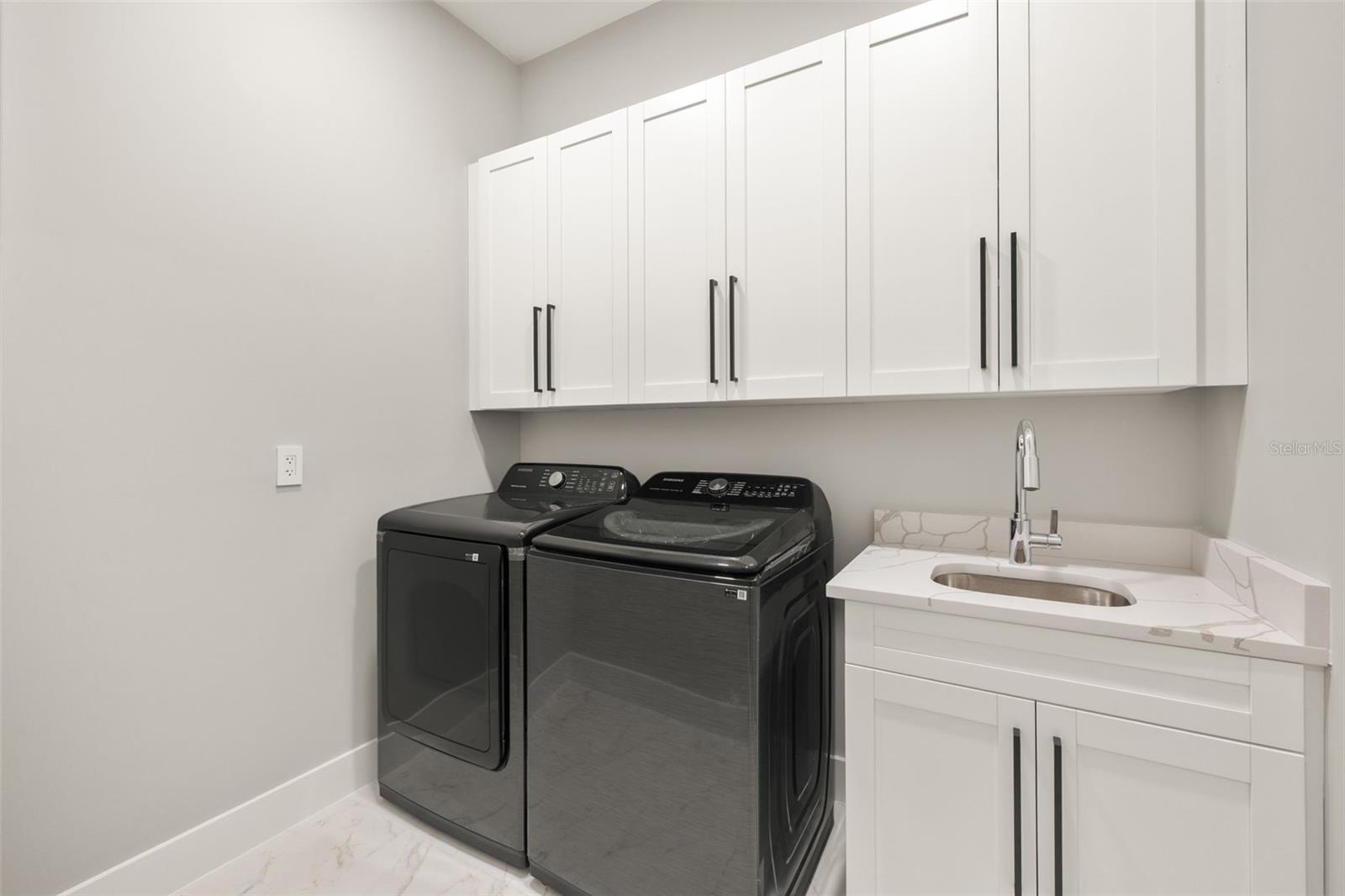 Image 32 of 46 For 3123 29th Avenue