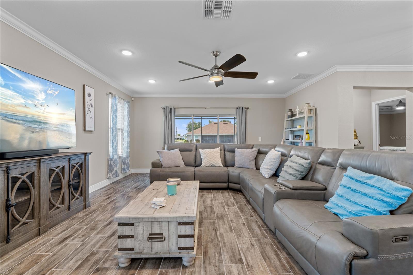 Image 17 of 45 For 25308 Rupert Road