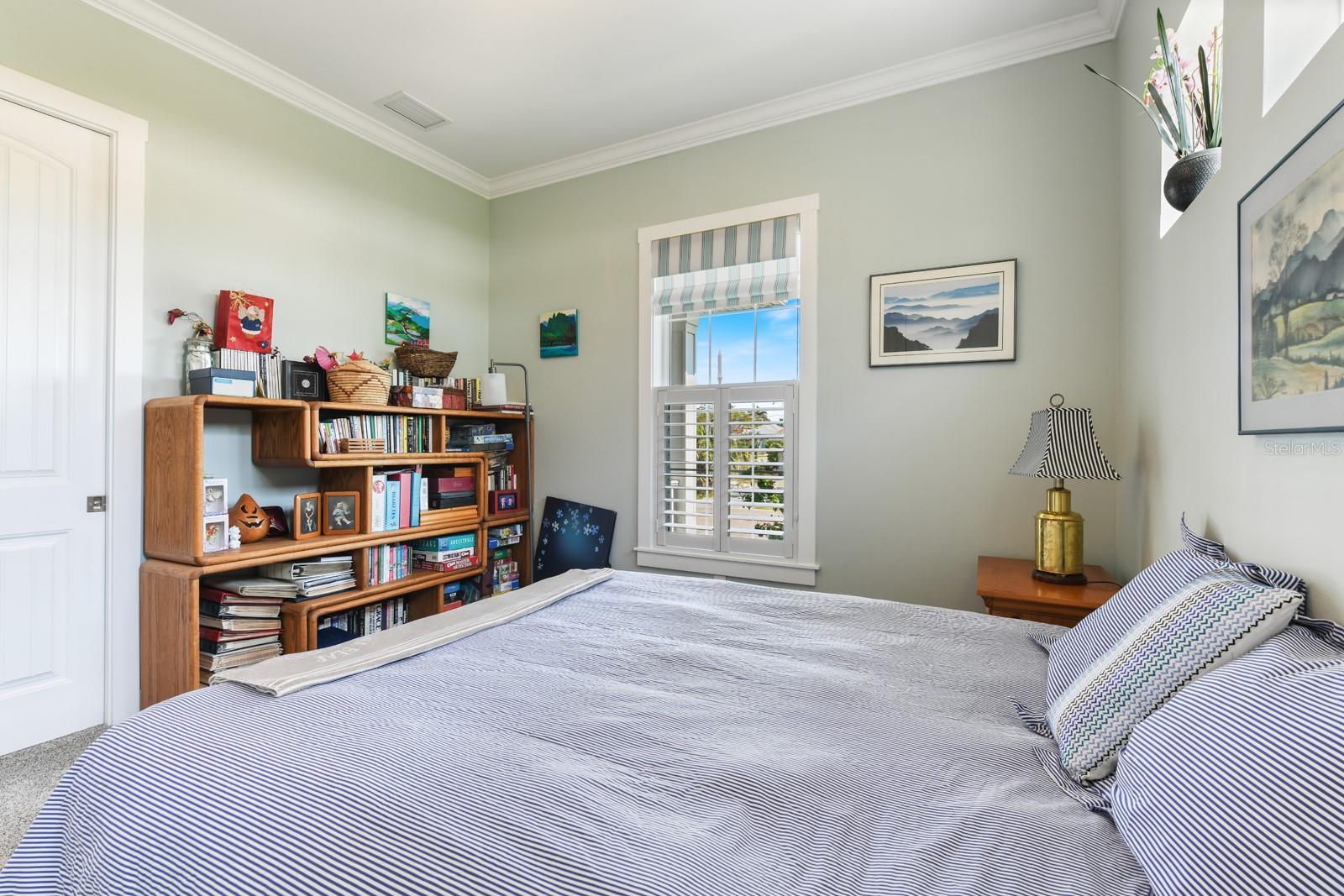 Image 16 of 61 For 329 Grace Street