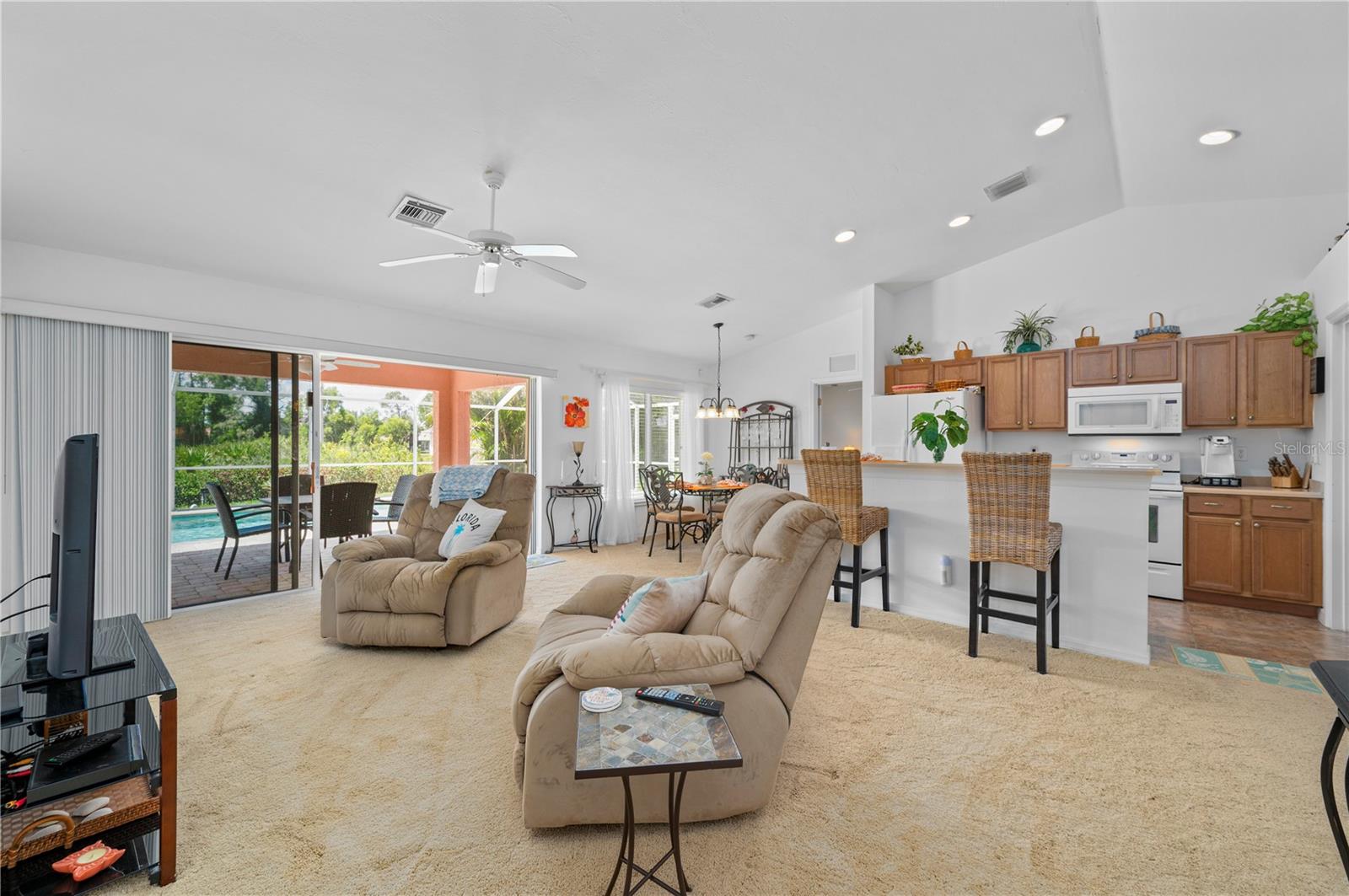 Image 15 of 54 For 3812 46th Lane