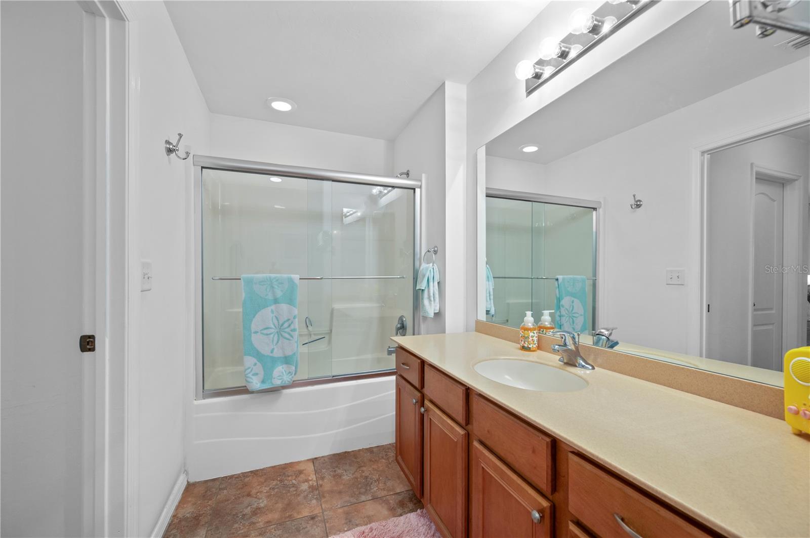 Image 26 of 54 For 3812 46th Lane